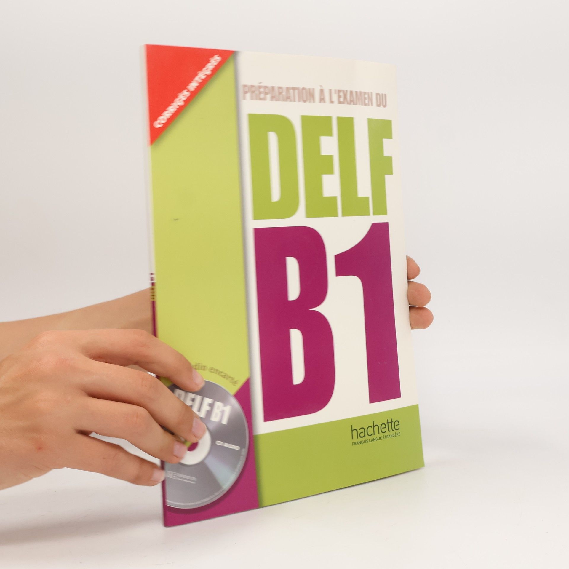Caroline Veltcheff Préparation à l'examen du DELF B1