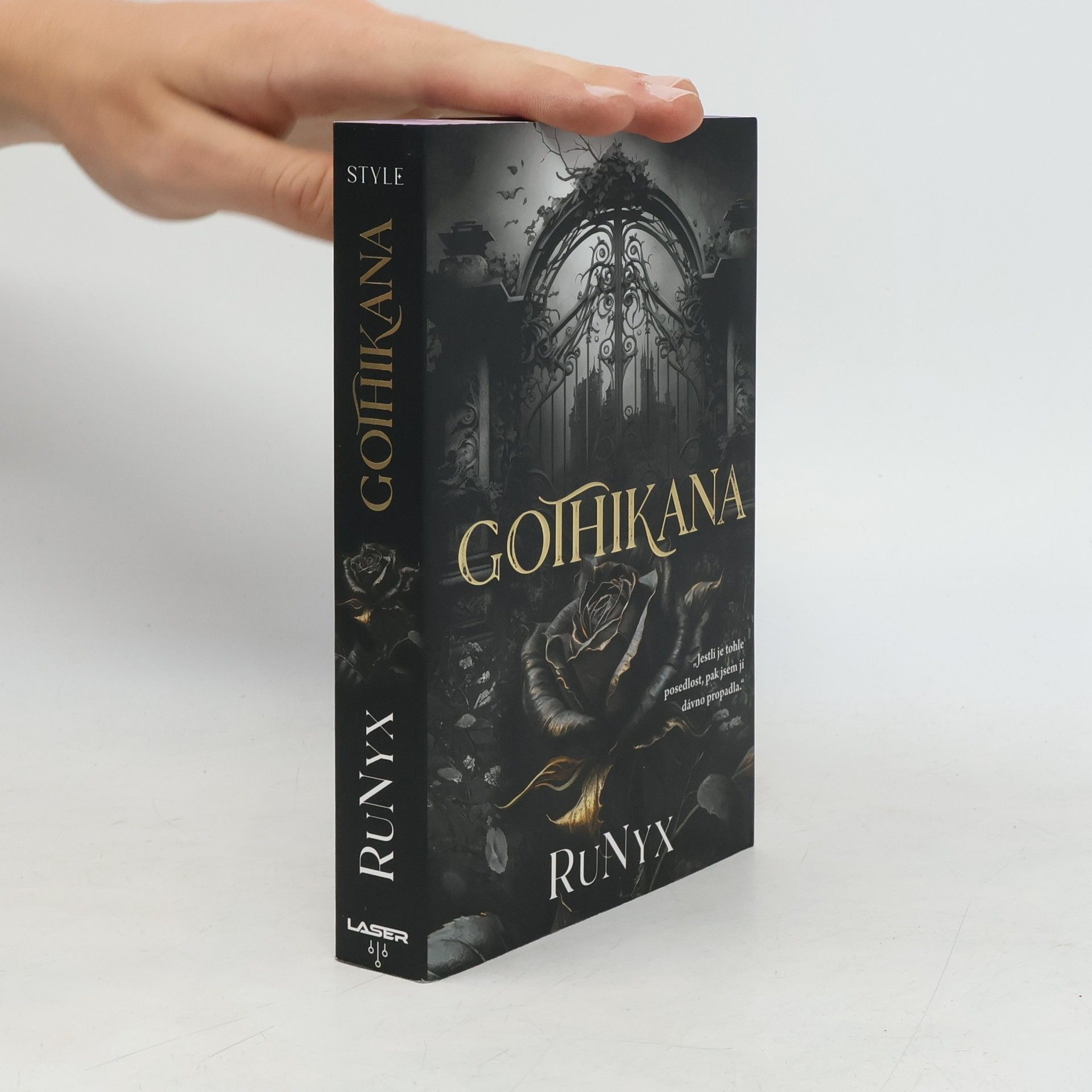RuNyx Gothikana