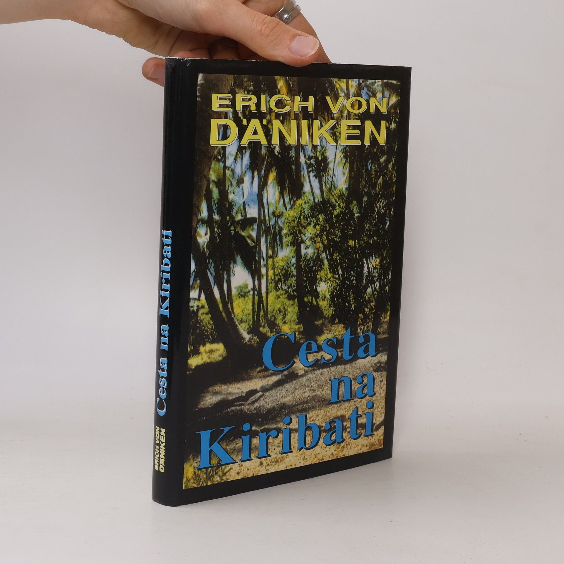 Erich von Däniken Cesta na Kiribati