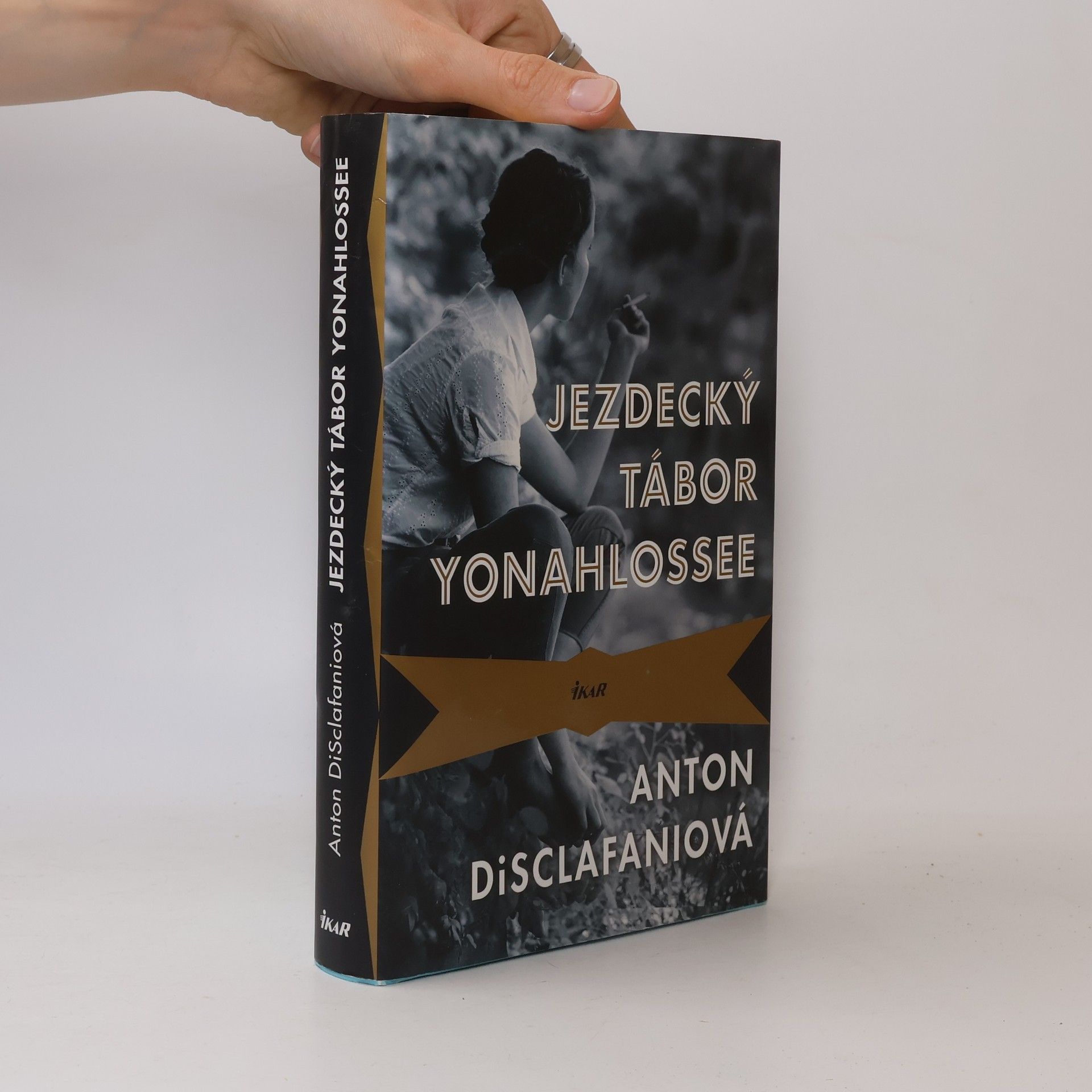 Anton DiSclafani Jezdecký tábor Yonahlossee