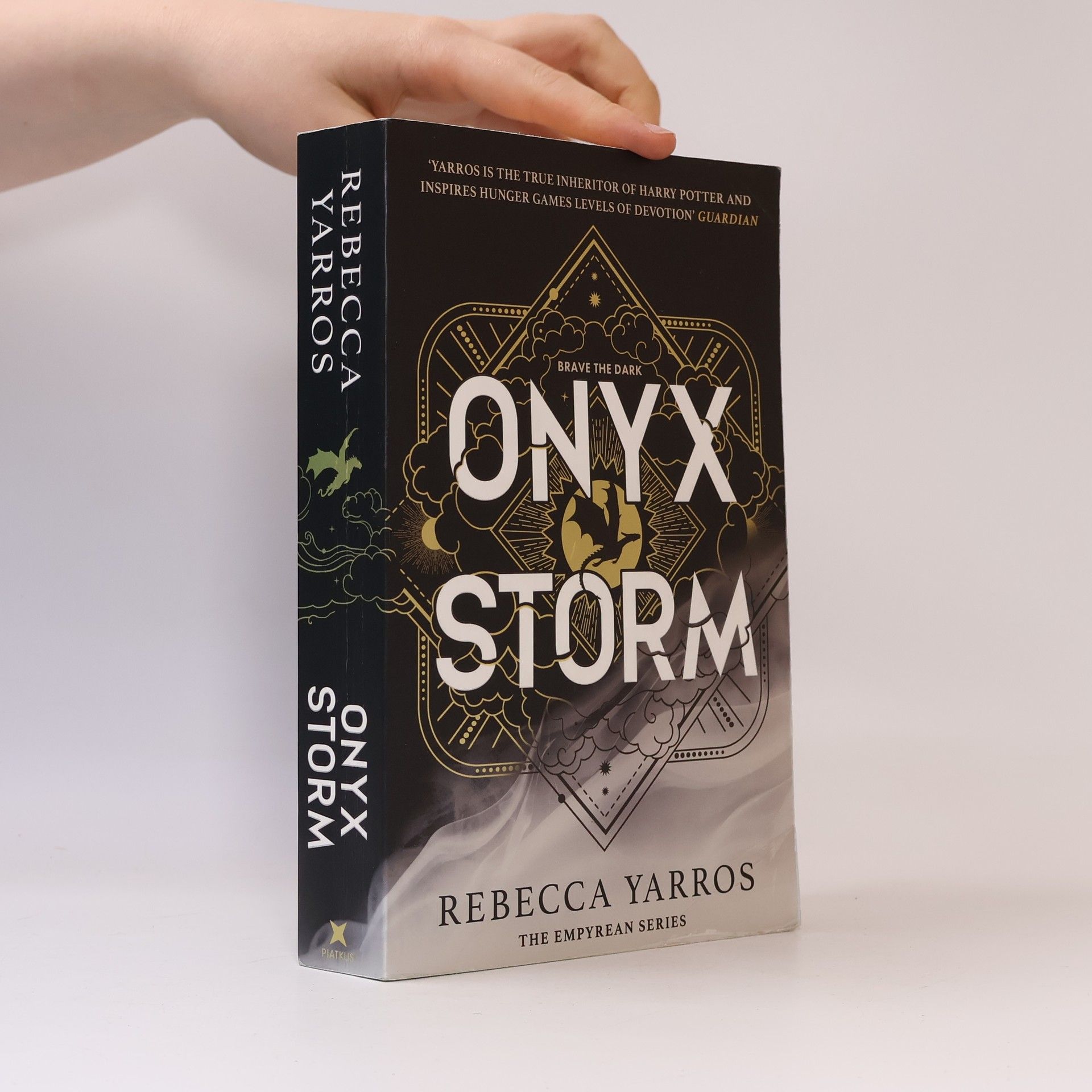 Rebecca Yarros Onyx Storm