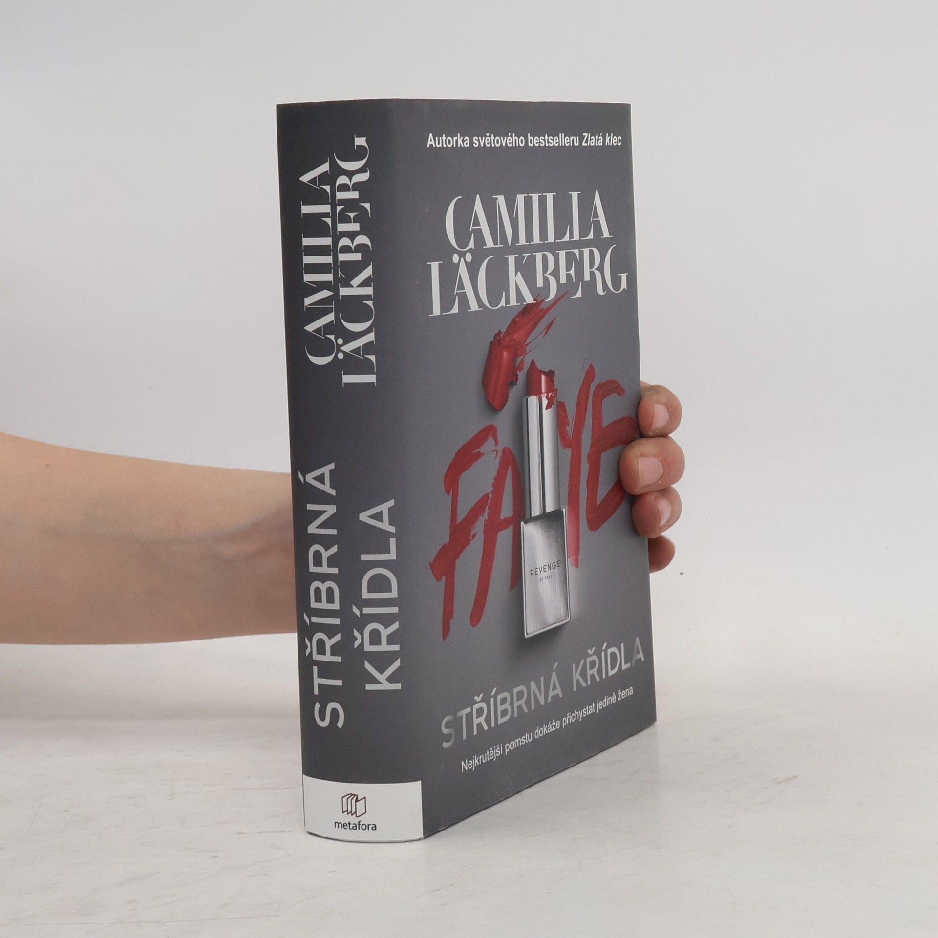 Camilla Läckberg Stříbrná křídla. Nejkrutější pomstu může přichystat jedině žena