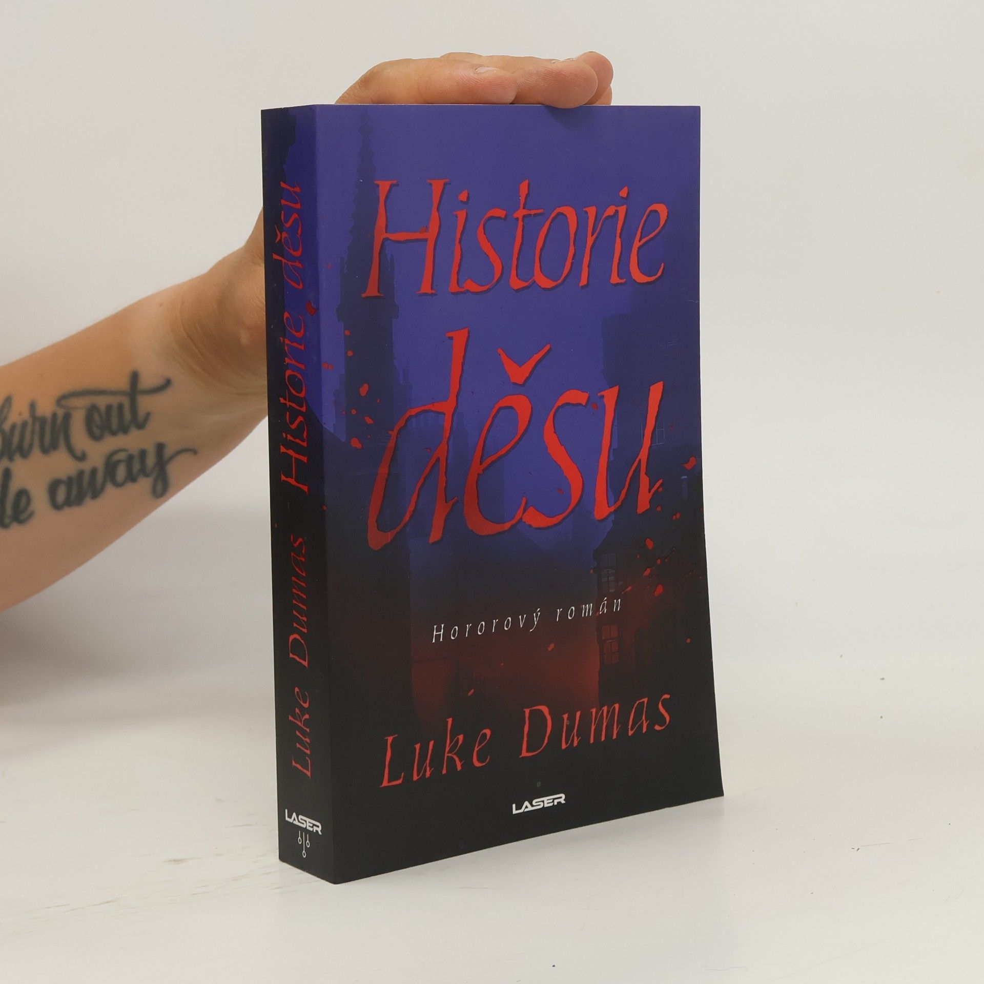 Luke Dumas Historie děsu