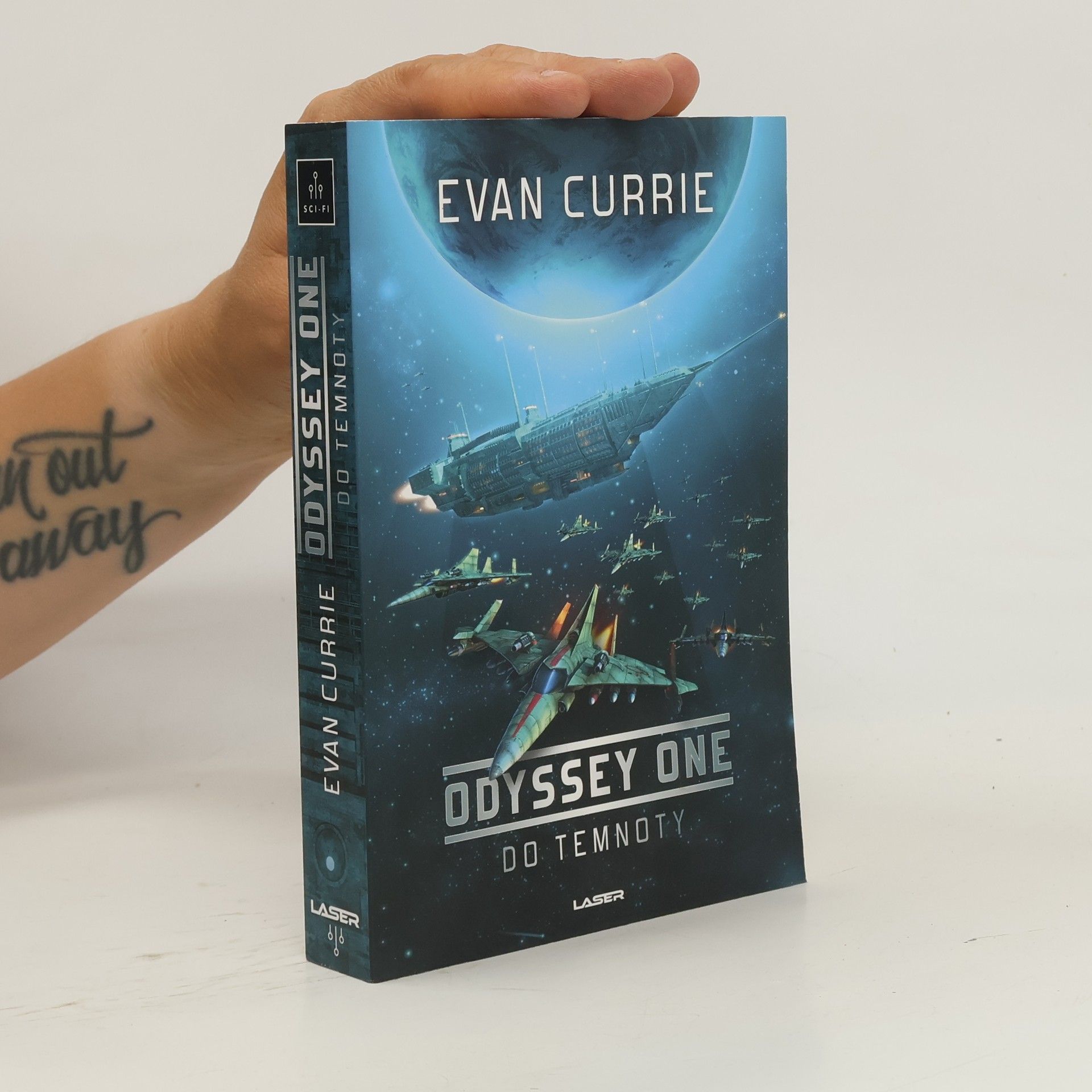 Evan Currie Odyssey one. Do temnoty