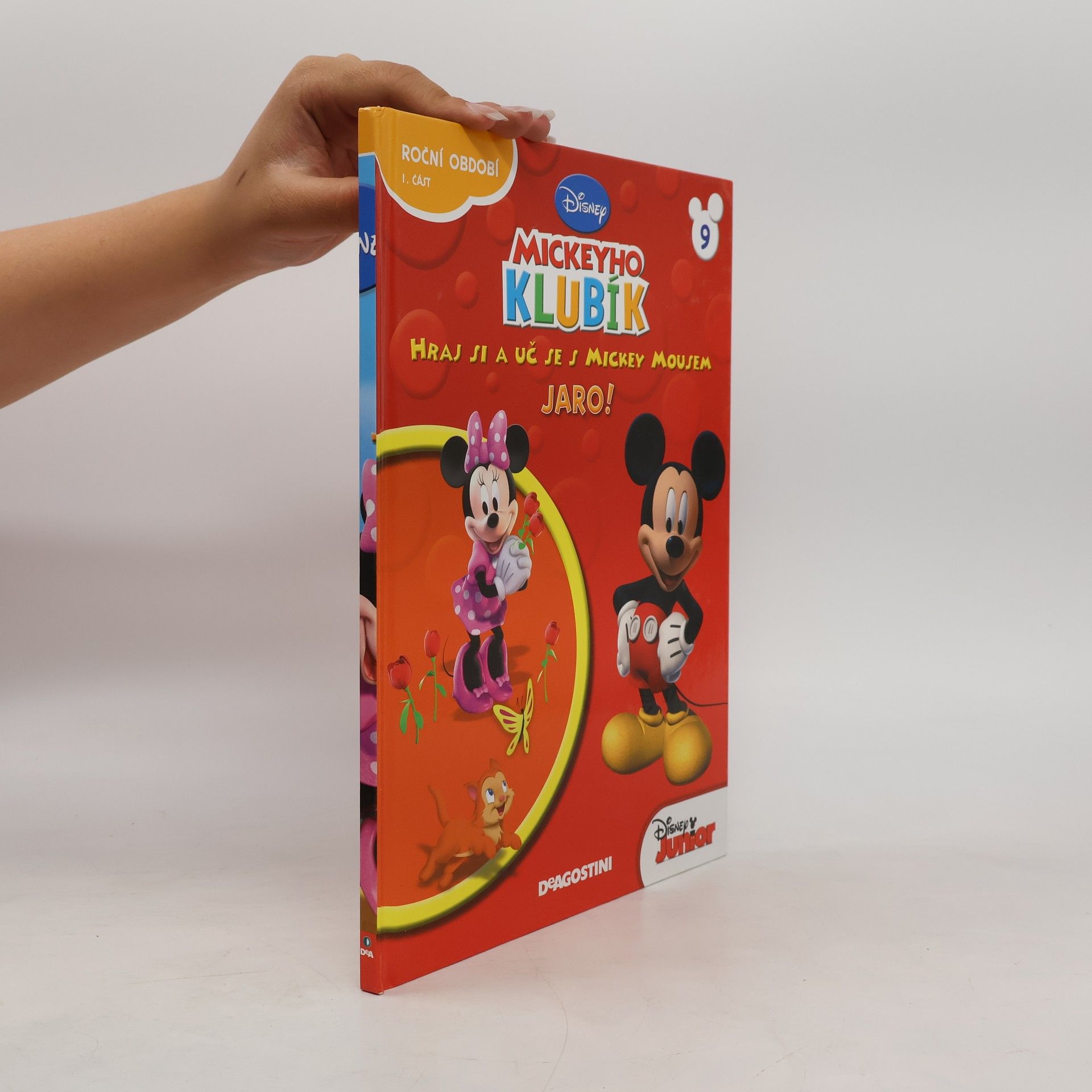 Various authors Mickeyho Klubík. Hraj si a uč se s Mickey Mousem 9. Jaro!