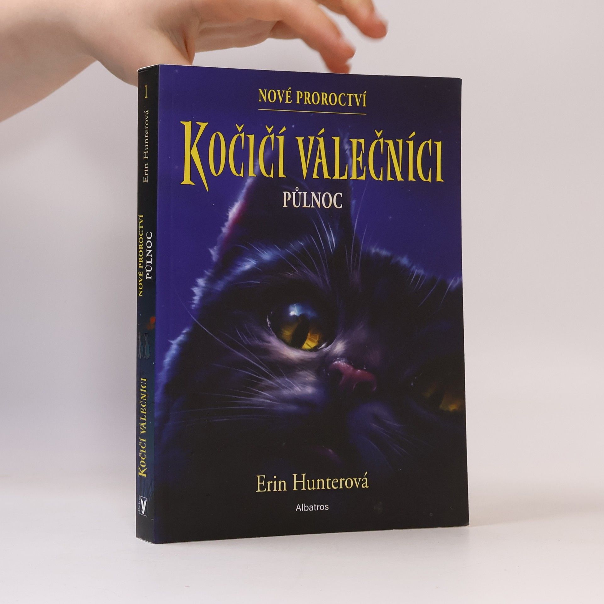 Erin Hunter Kočičí válečníci: Nové proroctví (1) - Půlnoc
