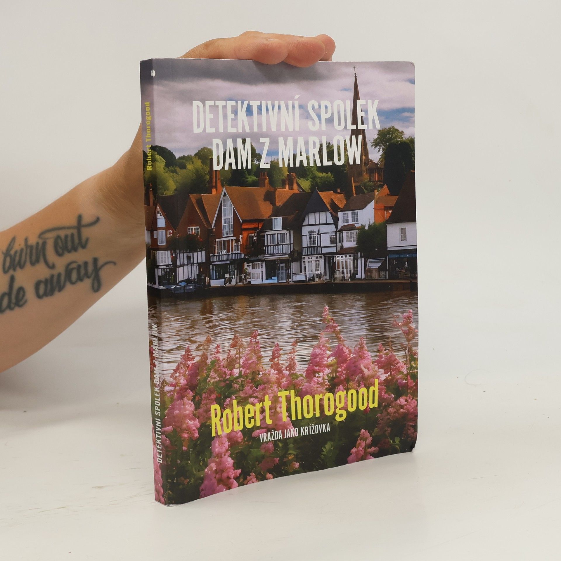 Robert Thorogood Detektivní spolek dam z Marlow