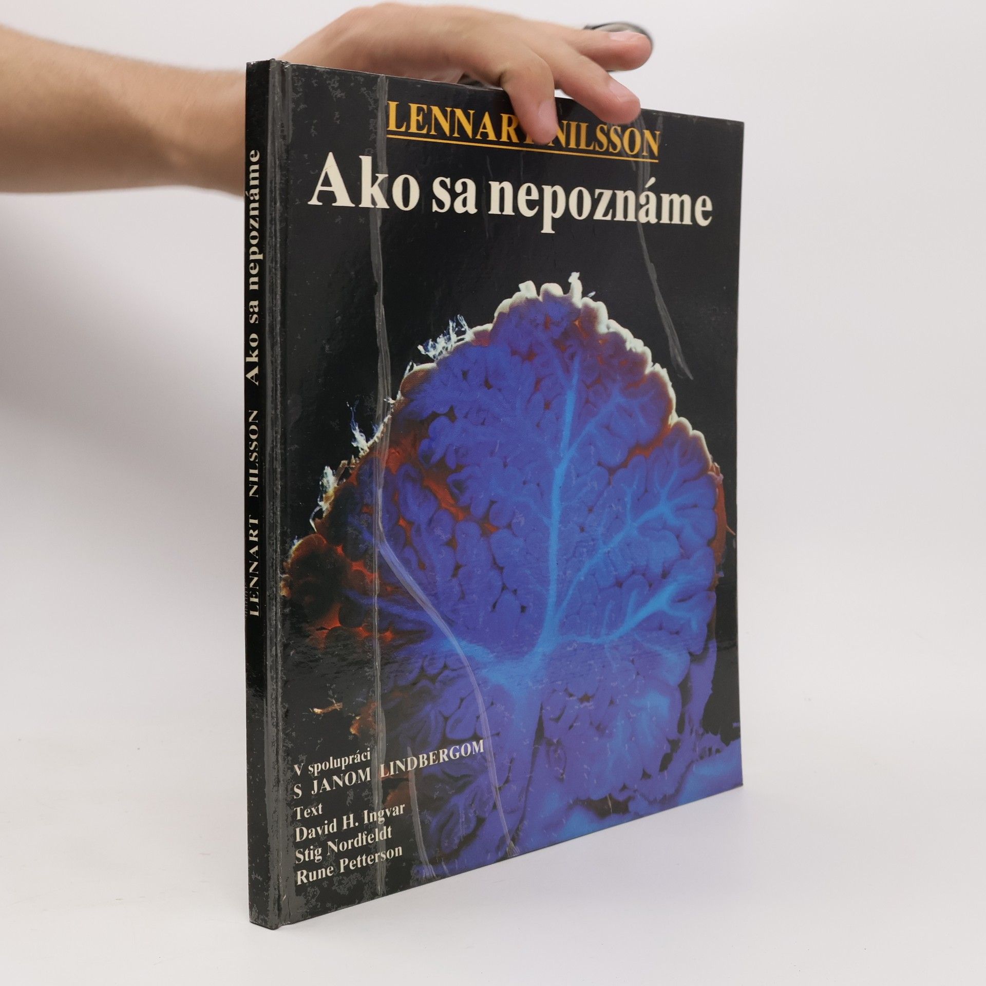 Auteurscollectief Ako sa nepoznáme: Objavná cesta s fotografickým aparátom do nášho tela