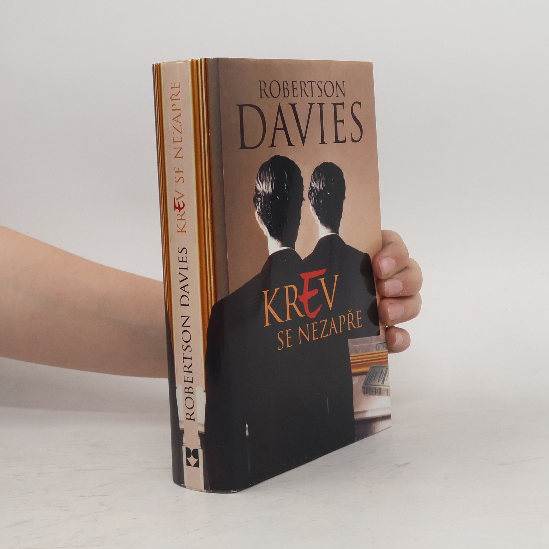 Robertson Davies Krev se nezapře