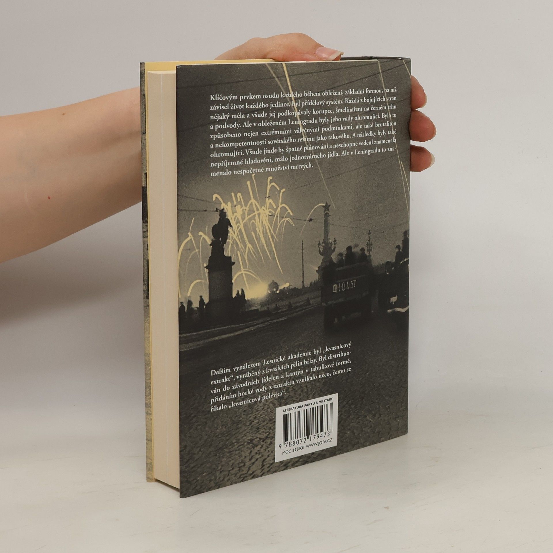 Anna Reid Leningrad : tragédie obleženého města, 1941-1944