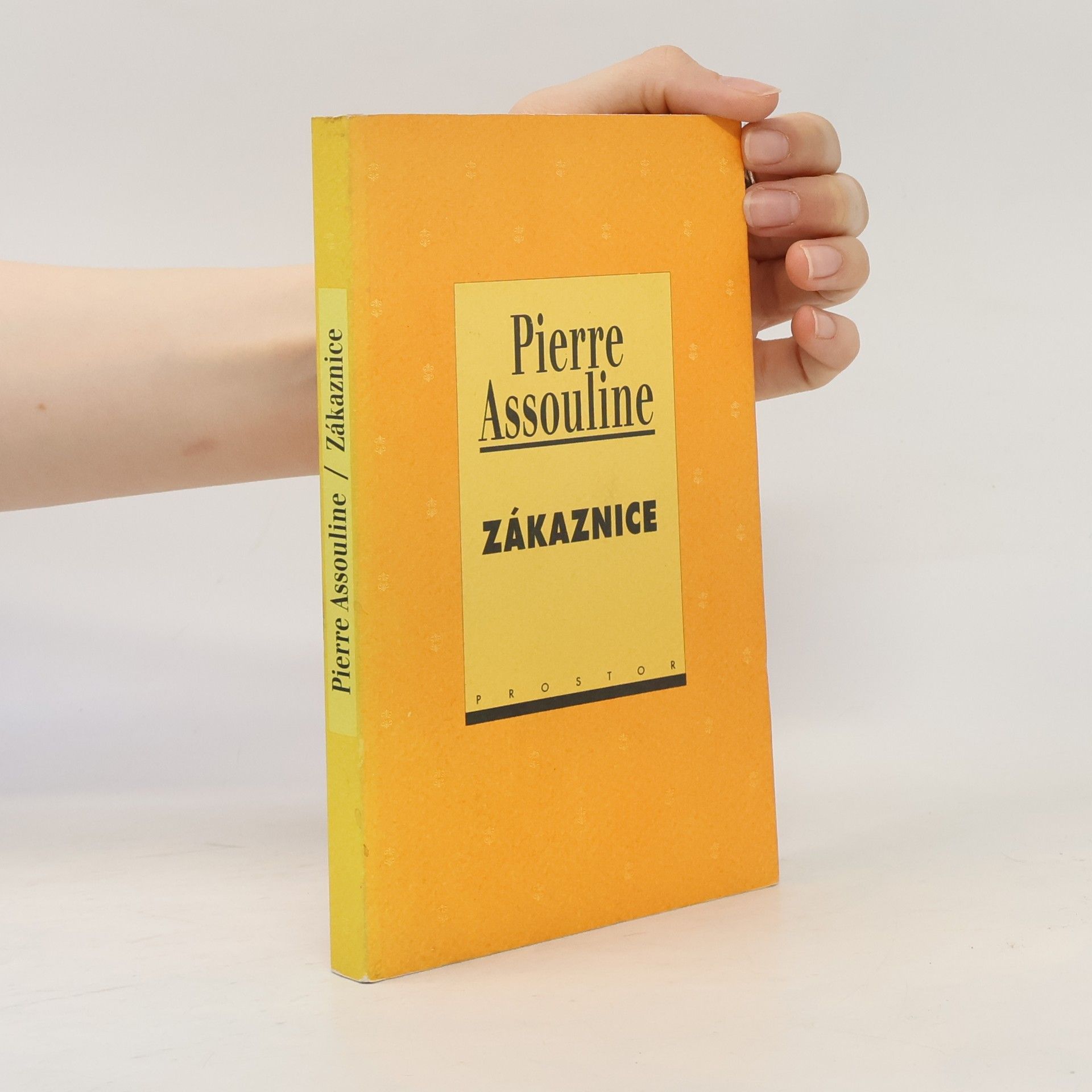Pierre Assouline Zákaznice
