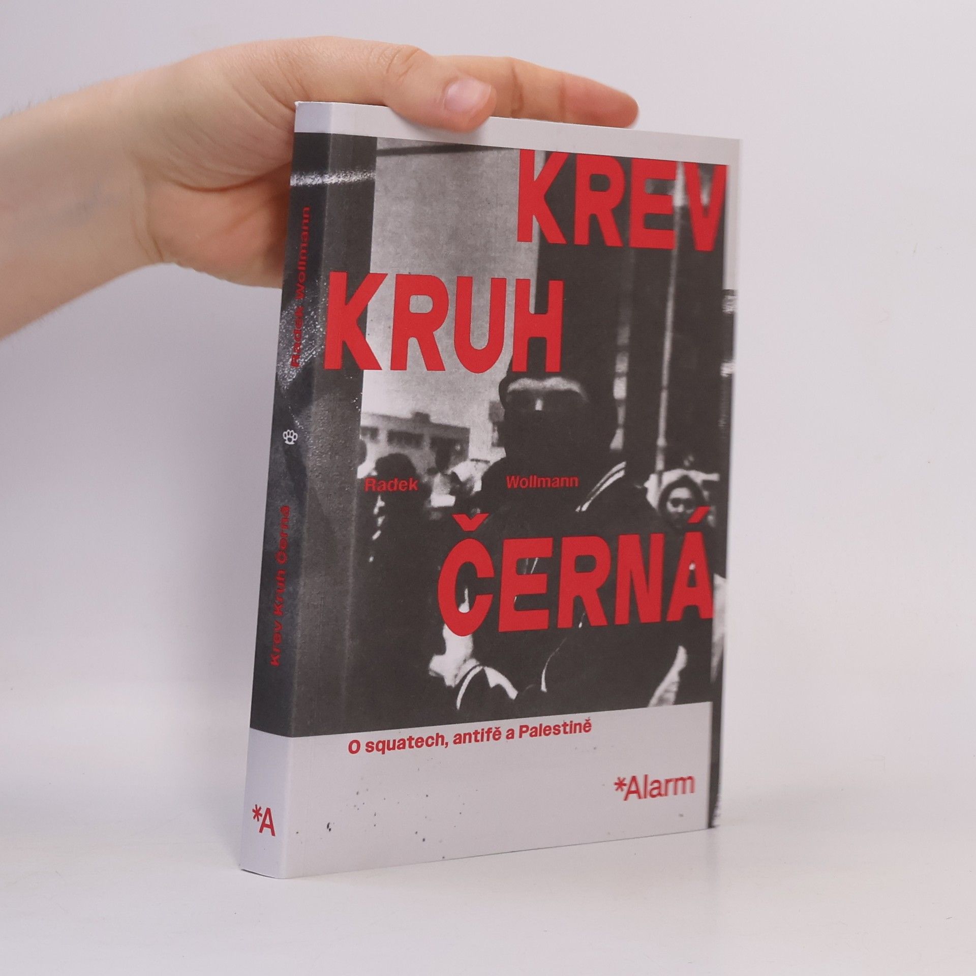 Radek Wollmann Krev, Kruh, Černá