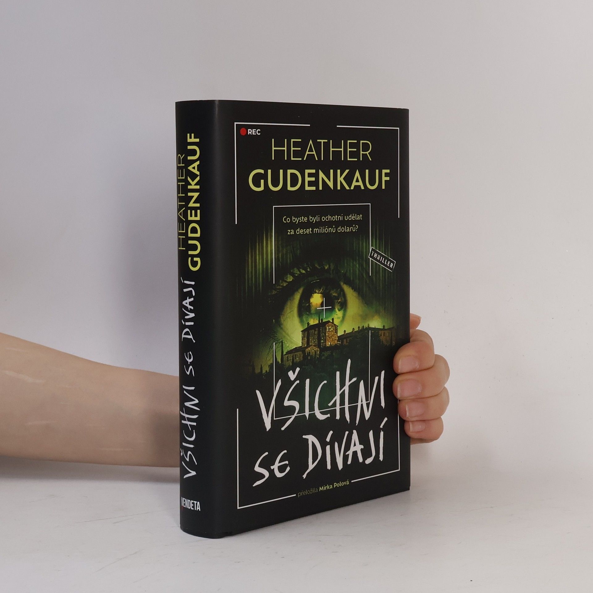 Heather Gudenkauf Všichni se dívají