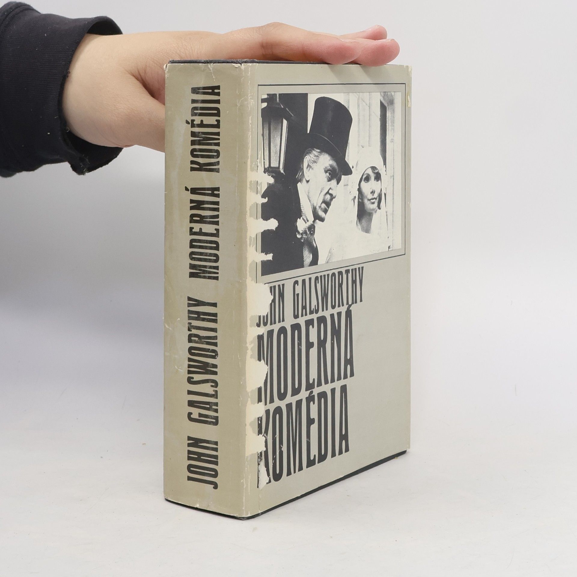 John Galsworthy Moderná komédia