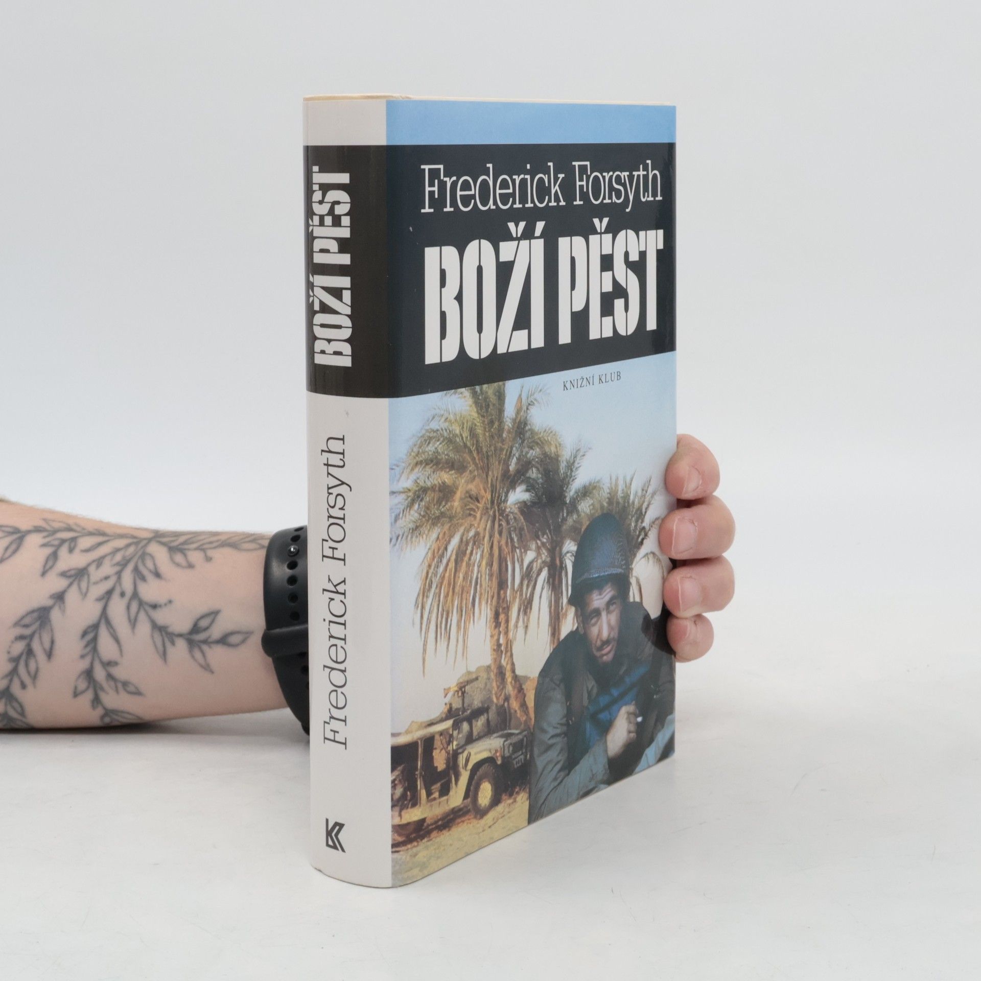 Frederick Forsyth Boží pěst