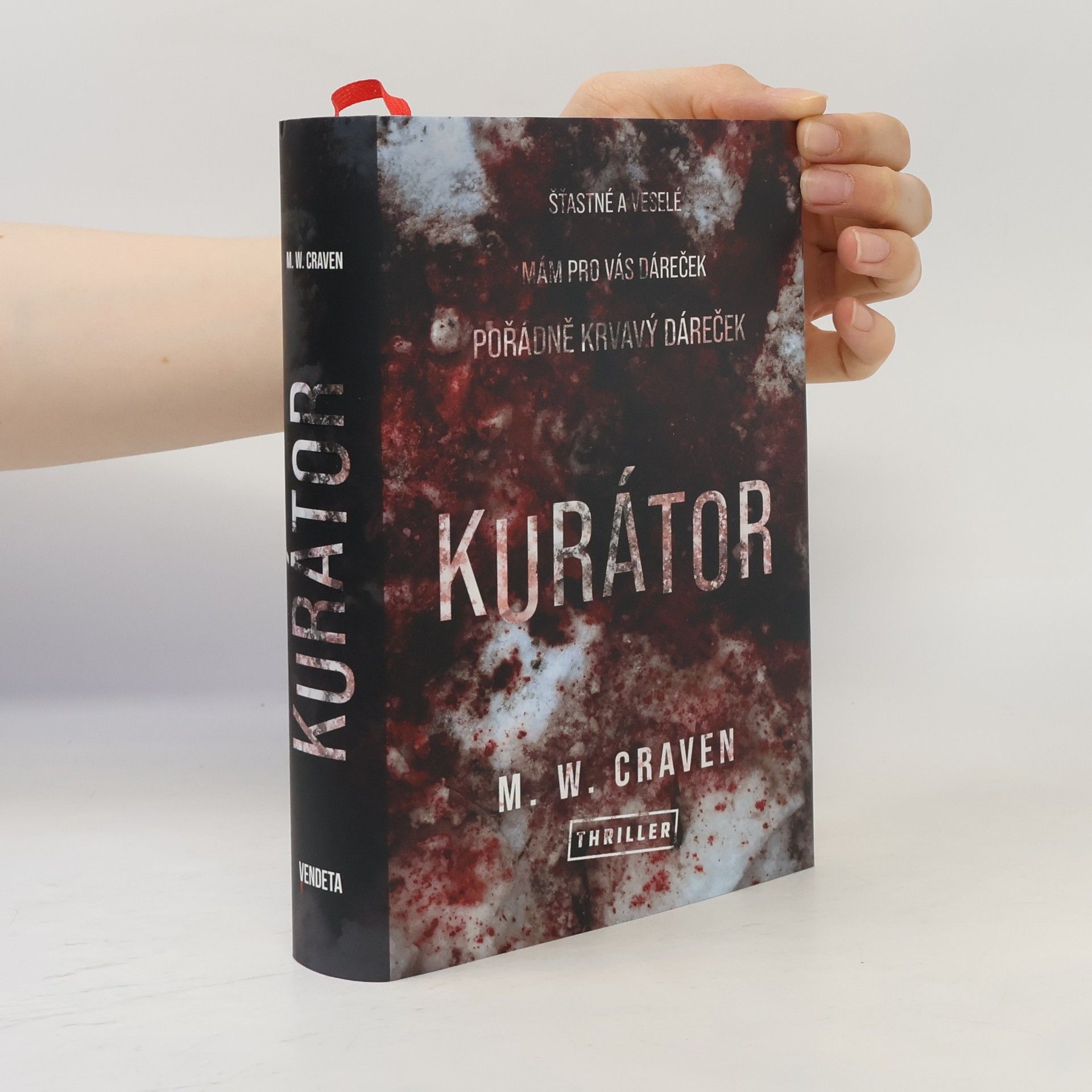 M. W. Craven Kurátor