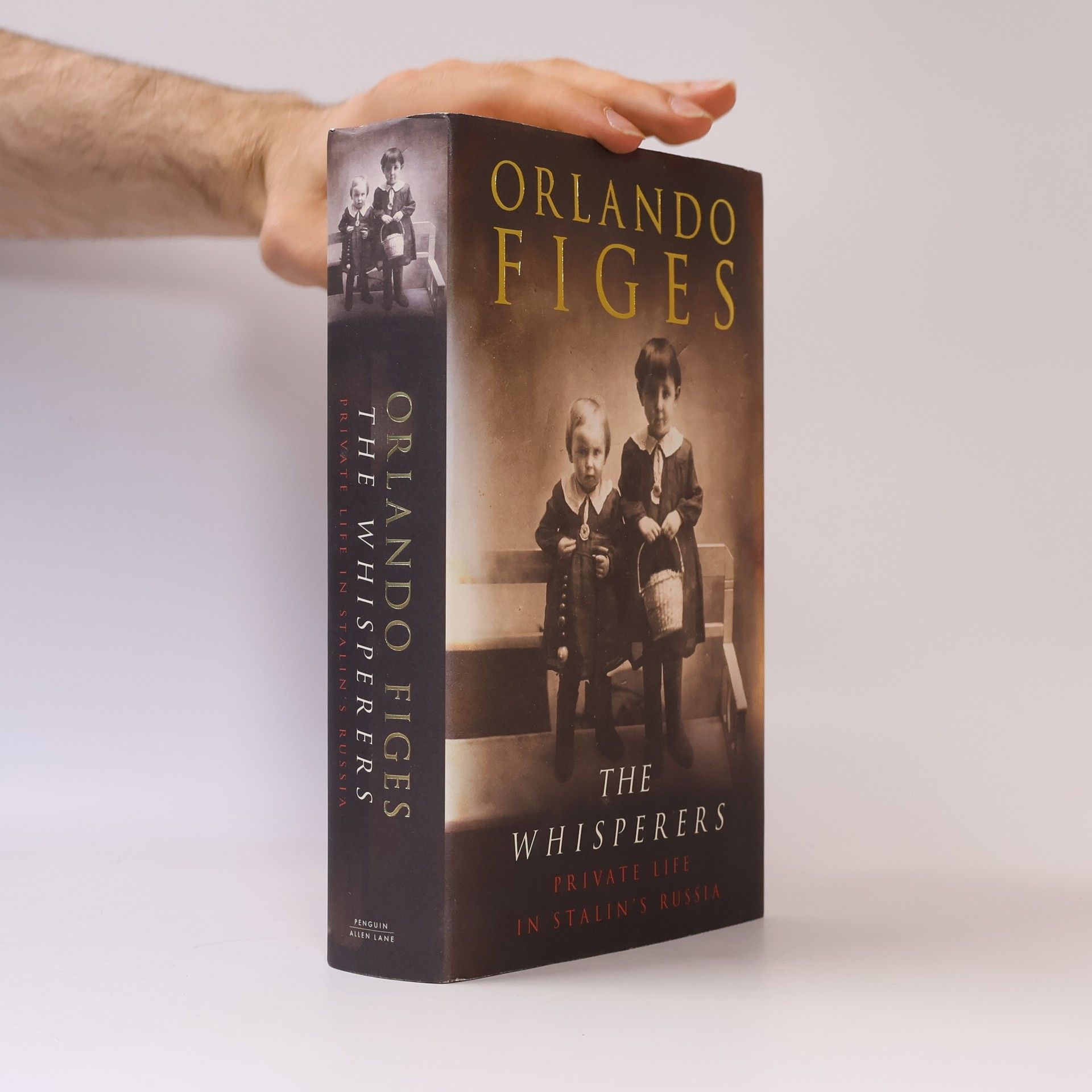 Orlando Figes The Whisperers. Private Life in Stalin's Russia