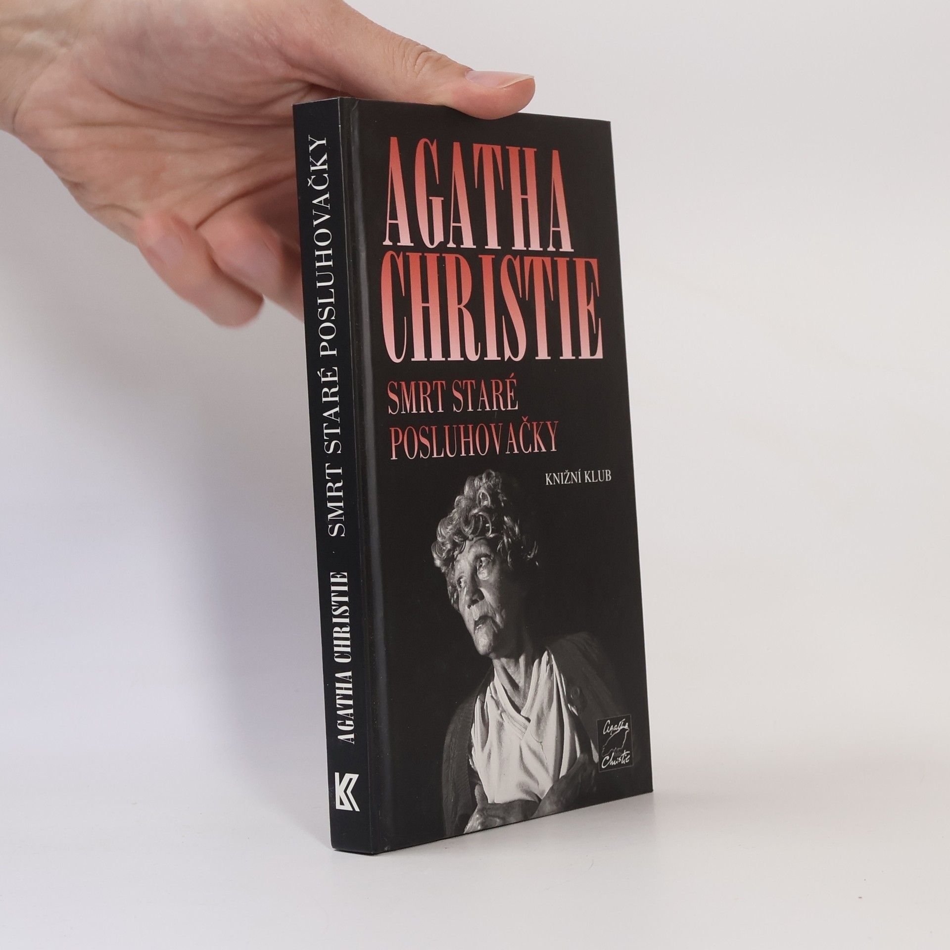 Agatha Christie Smrt staré posluhovačky