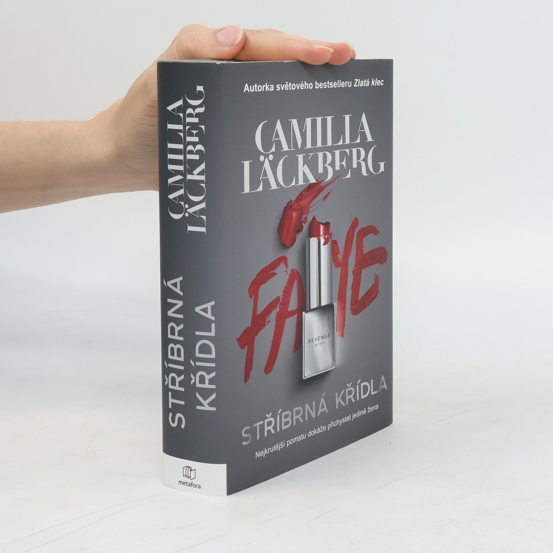 Camilla Läckberg Stříbrná křídla. Nejkrutější pomstu může přichystat jedině žena