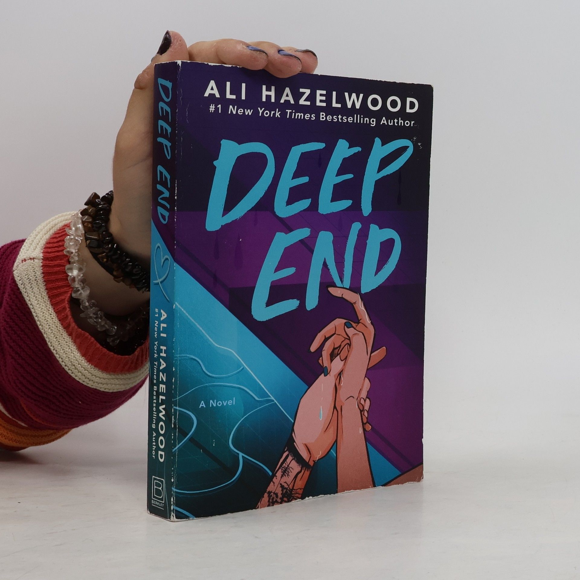 Ali Hazelwood Deep End