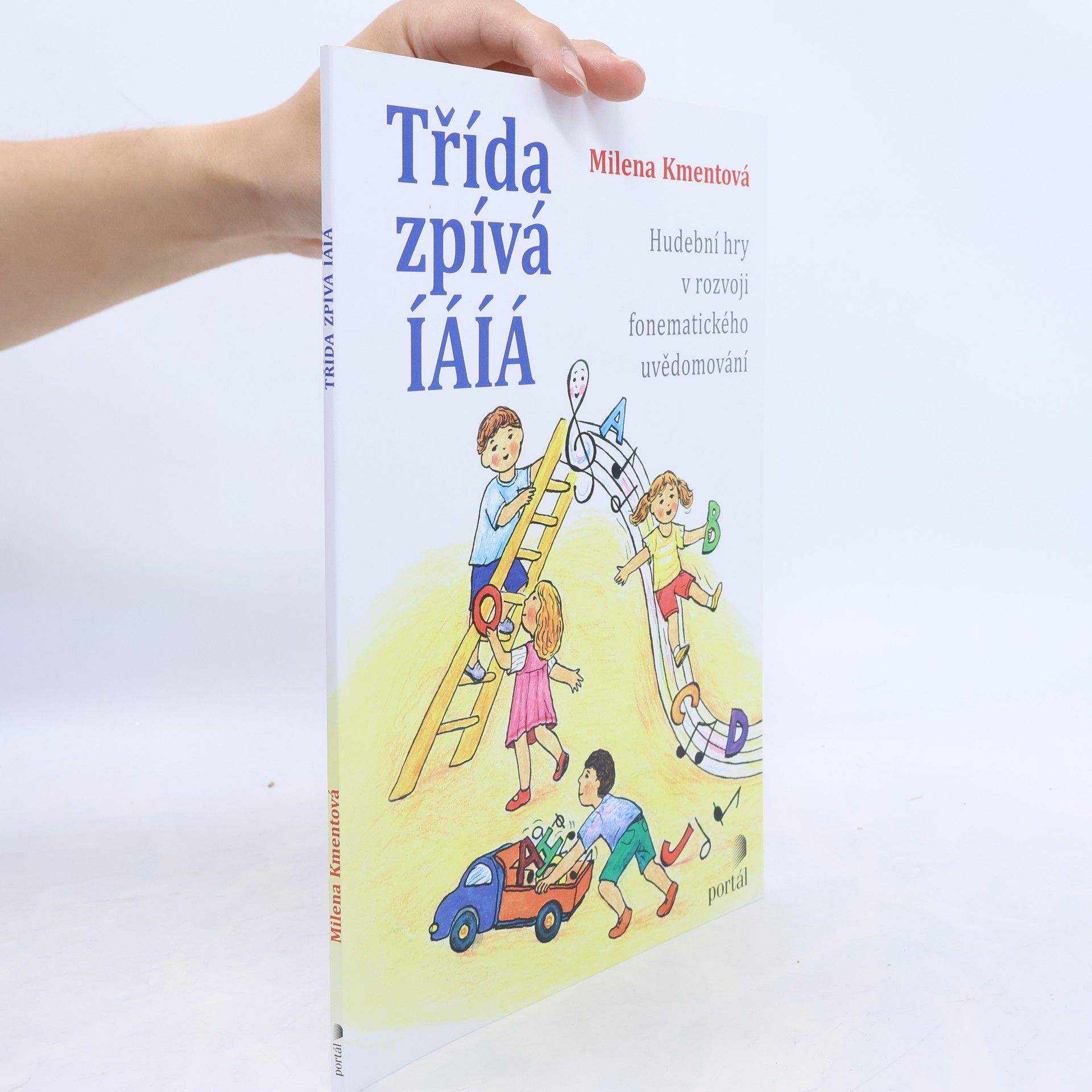 Milena Kmentová Třída zpívá ÍÁÍÁ