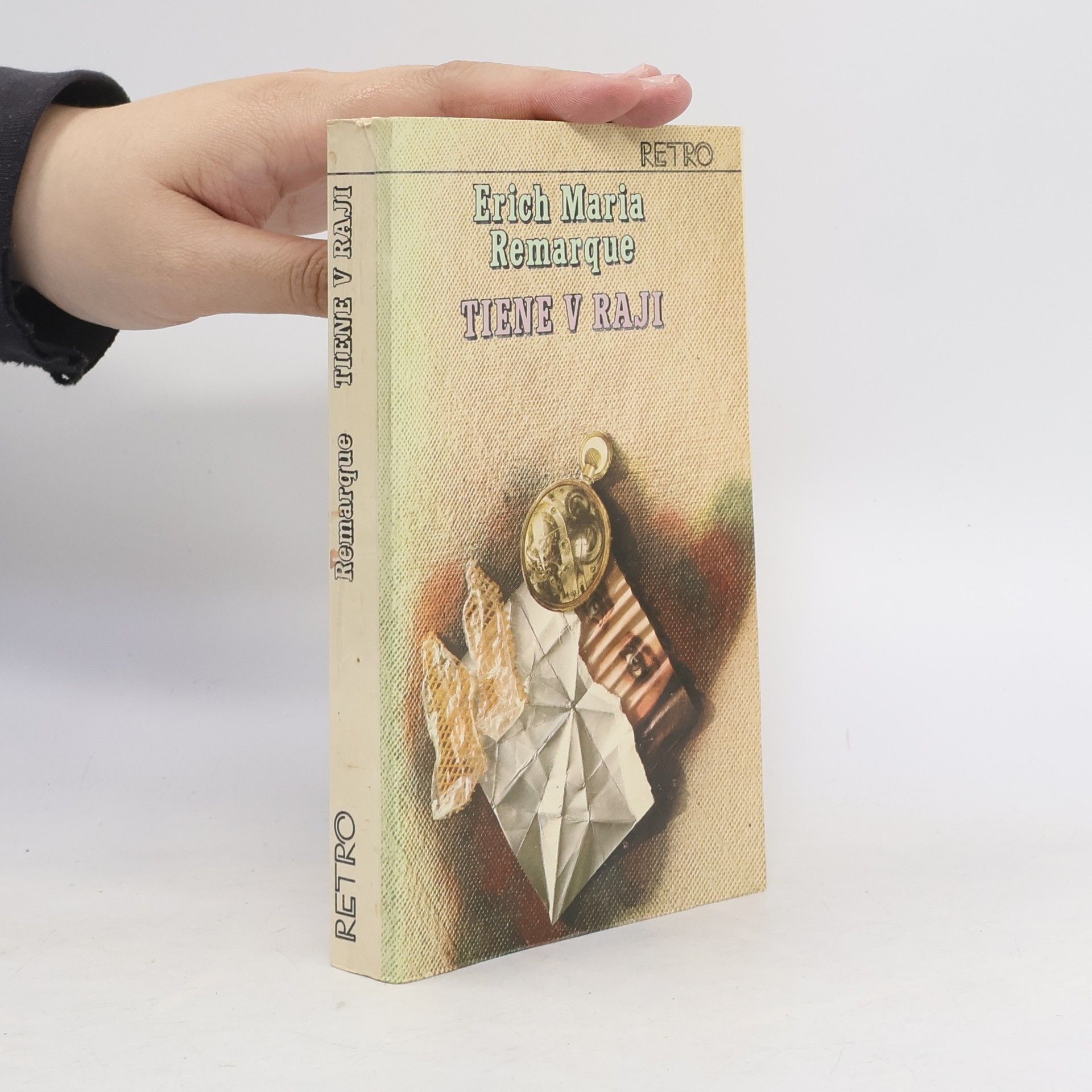 Erich Maria Remarque Tiene v raji