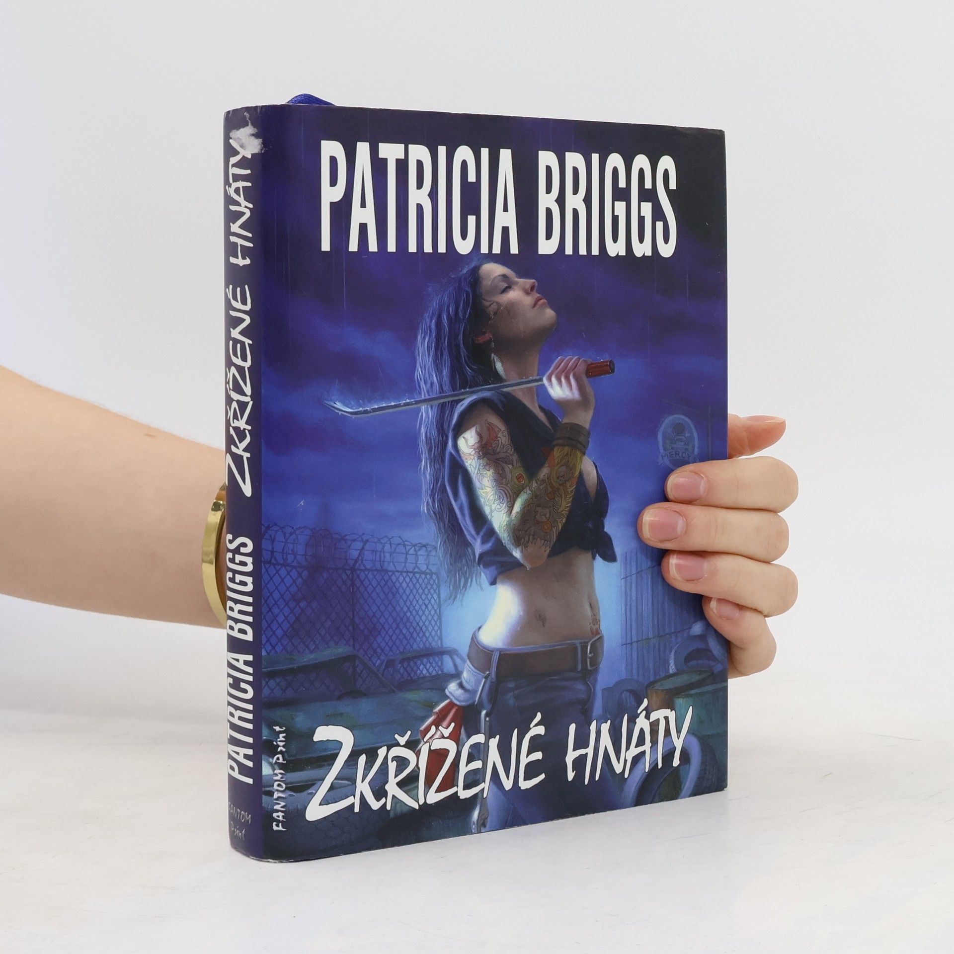 Patricia Briggs Zkřížené hnáty