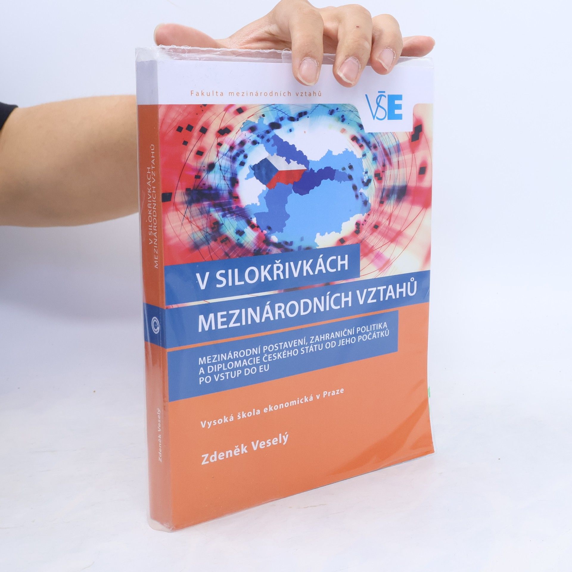 Zdeněk Veselý V silokřivkách mezinárodních vztahů