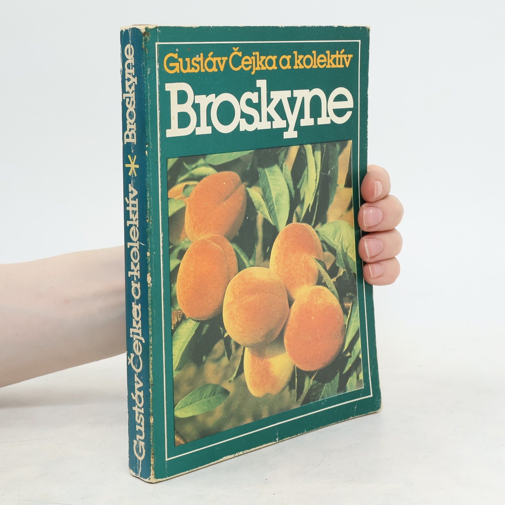 Gustáv Čejka Broskyne