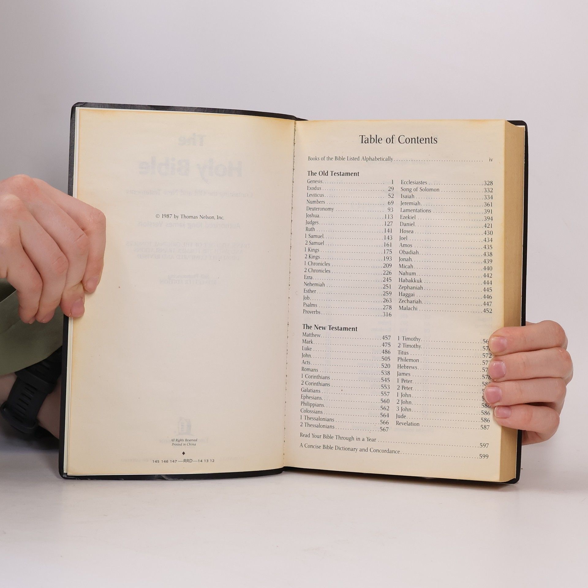 Autores varios Holy Bible