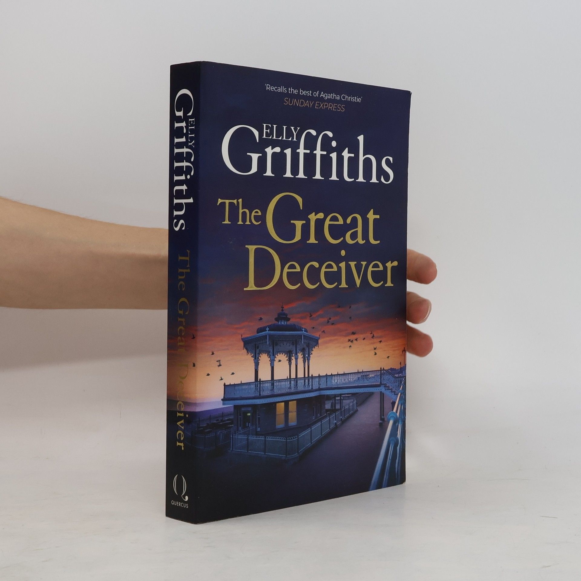 Elly Griffiths The Great Deceiver
