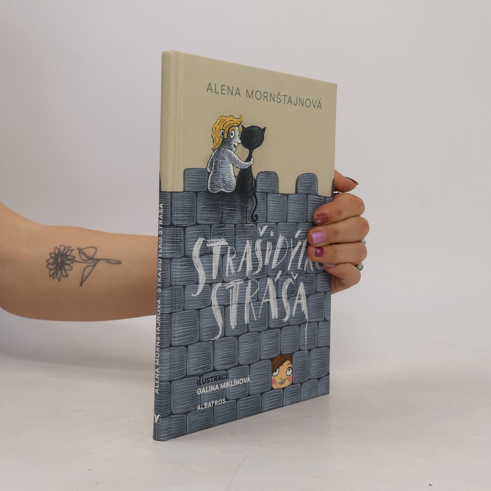 Alena Mornštajnová Strašidýlko Stráša