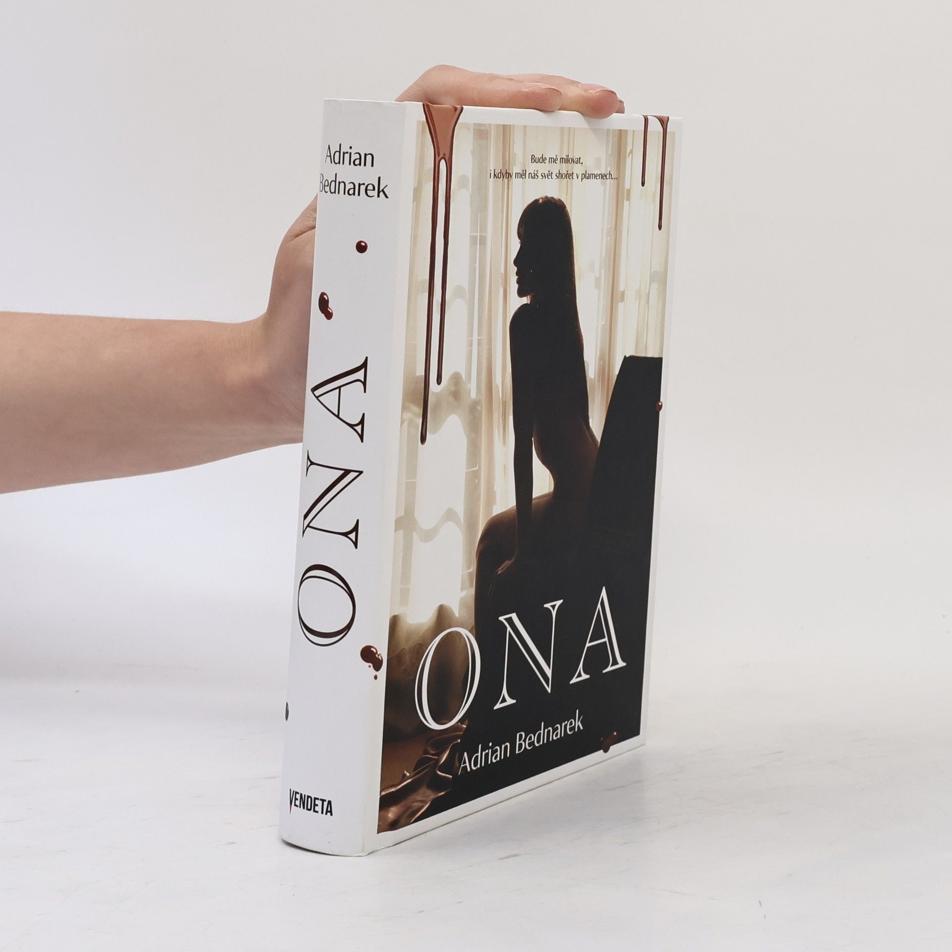Ona