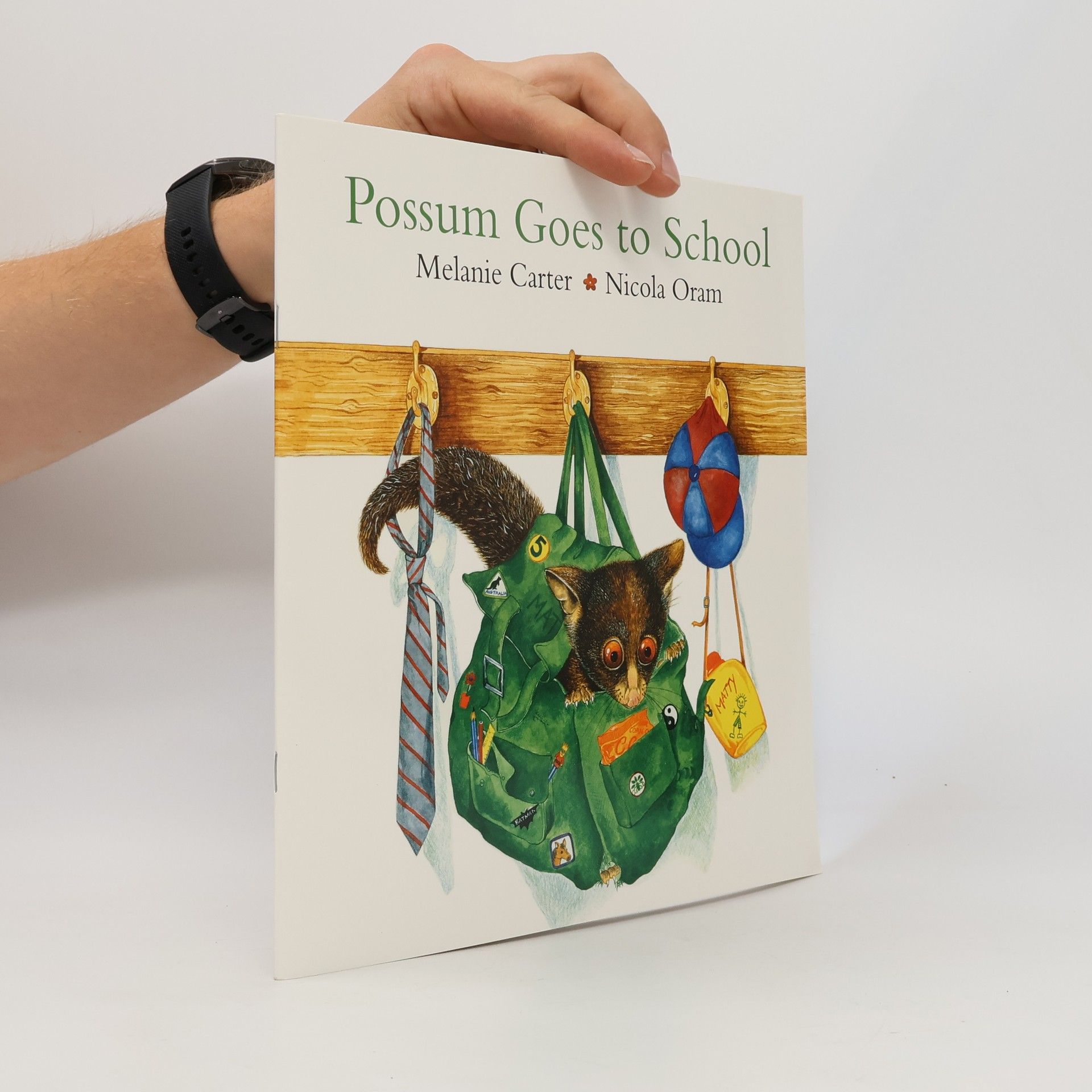 Nicola Oram Possum Goes to School