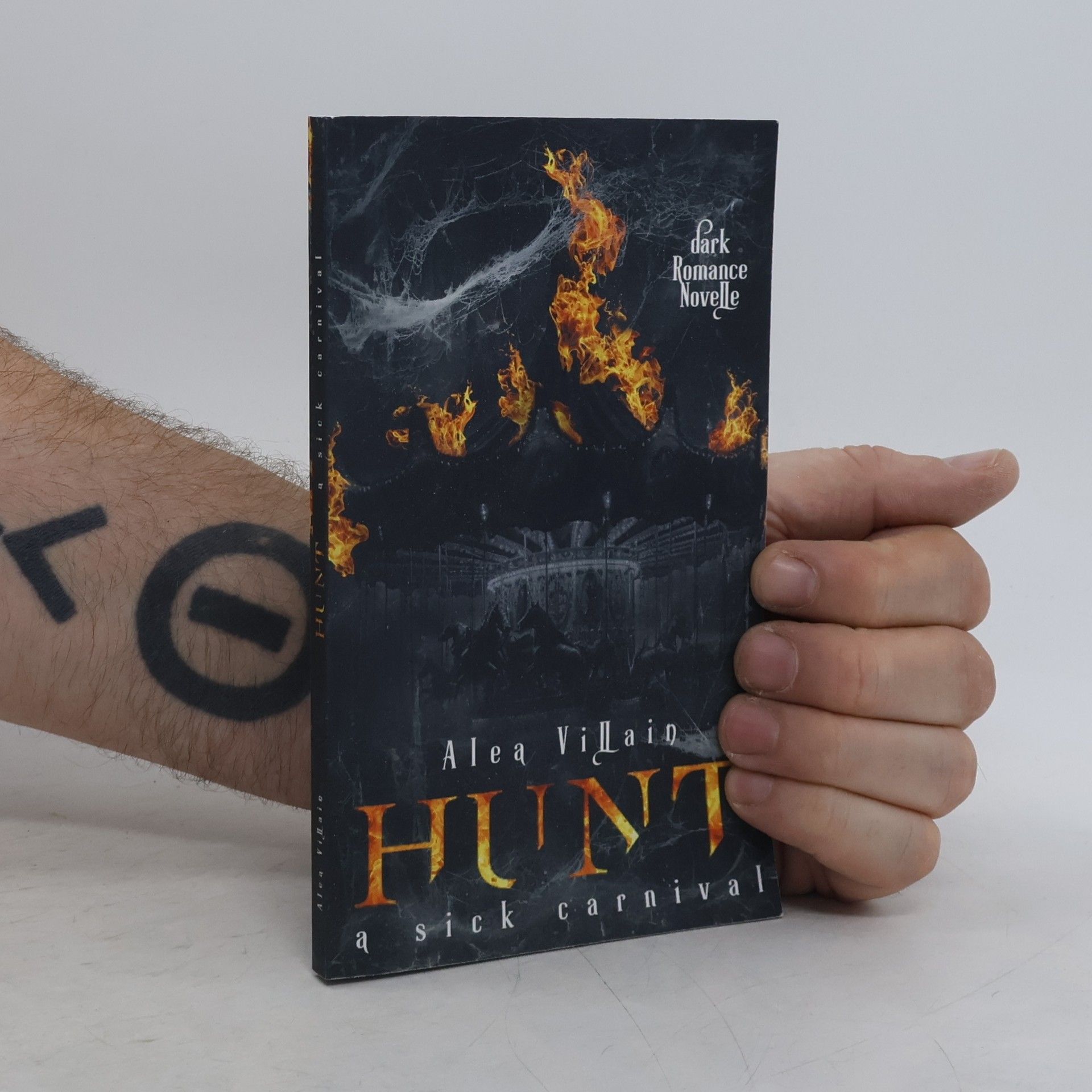 Alea Villain Dark Holidays - 1: Hunt: A Sick Carnival