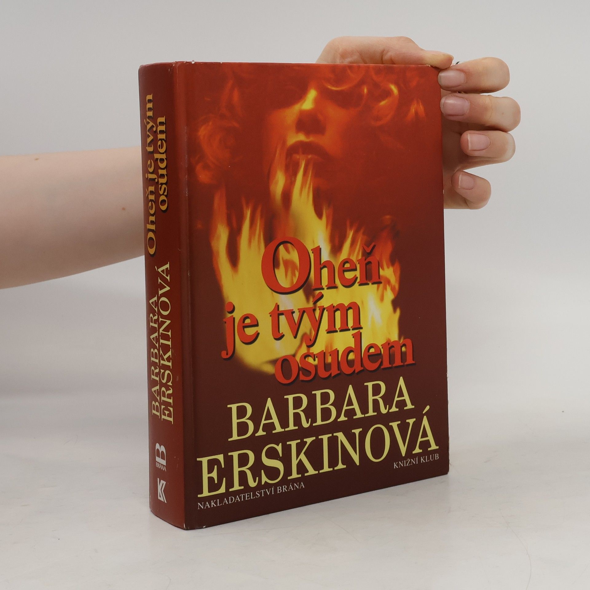 Barbara Erskine Oheň je tvým osudem