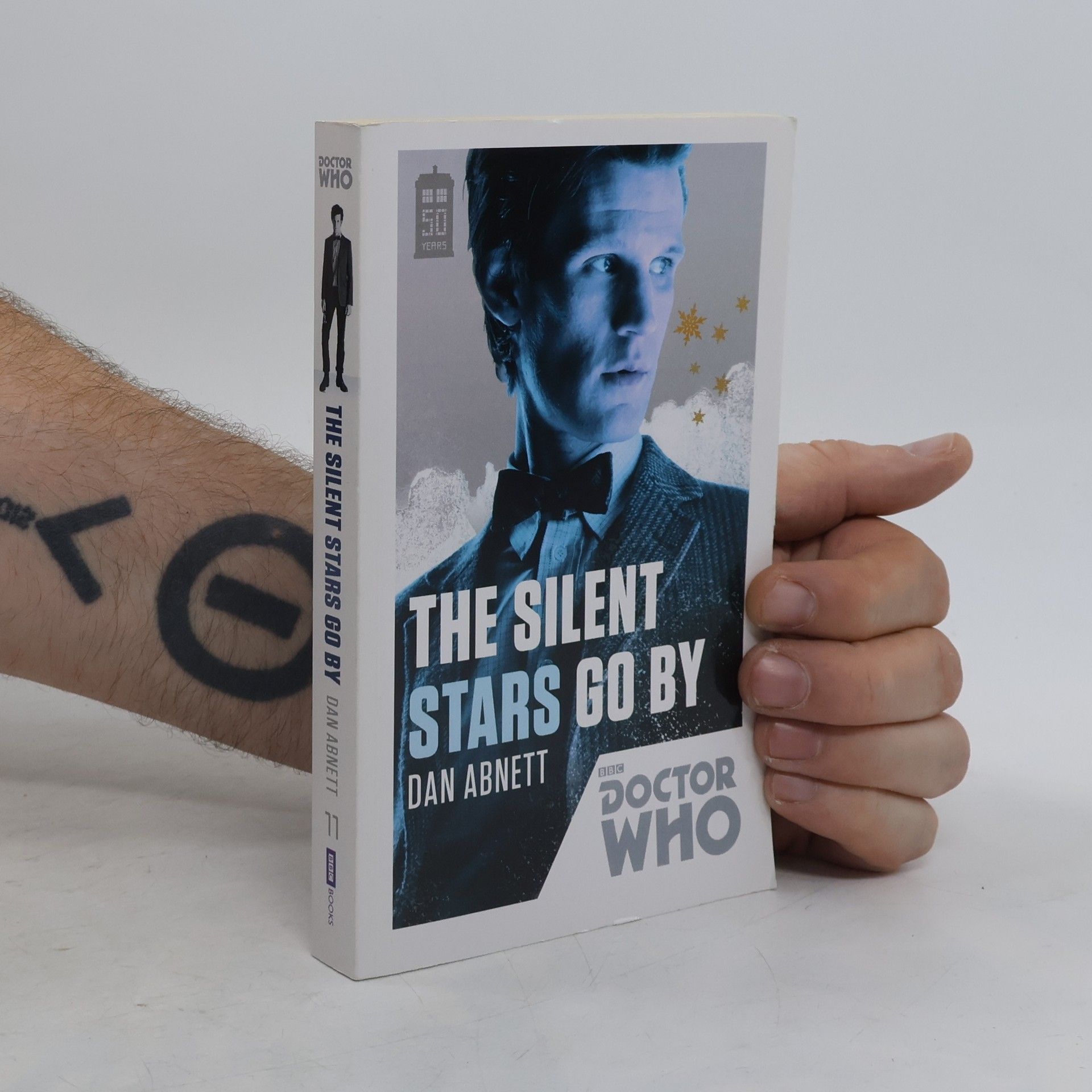 Dan Abnett The silent stars go by