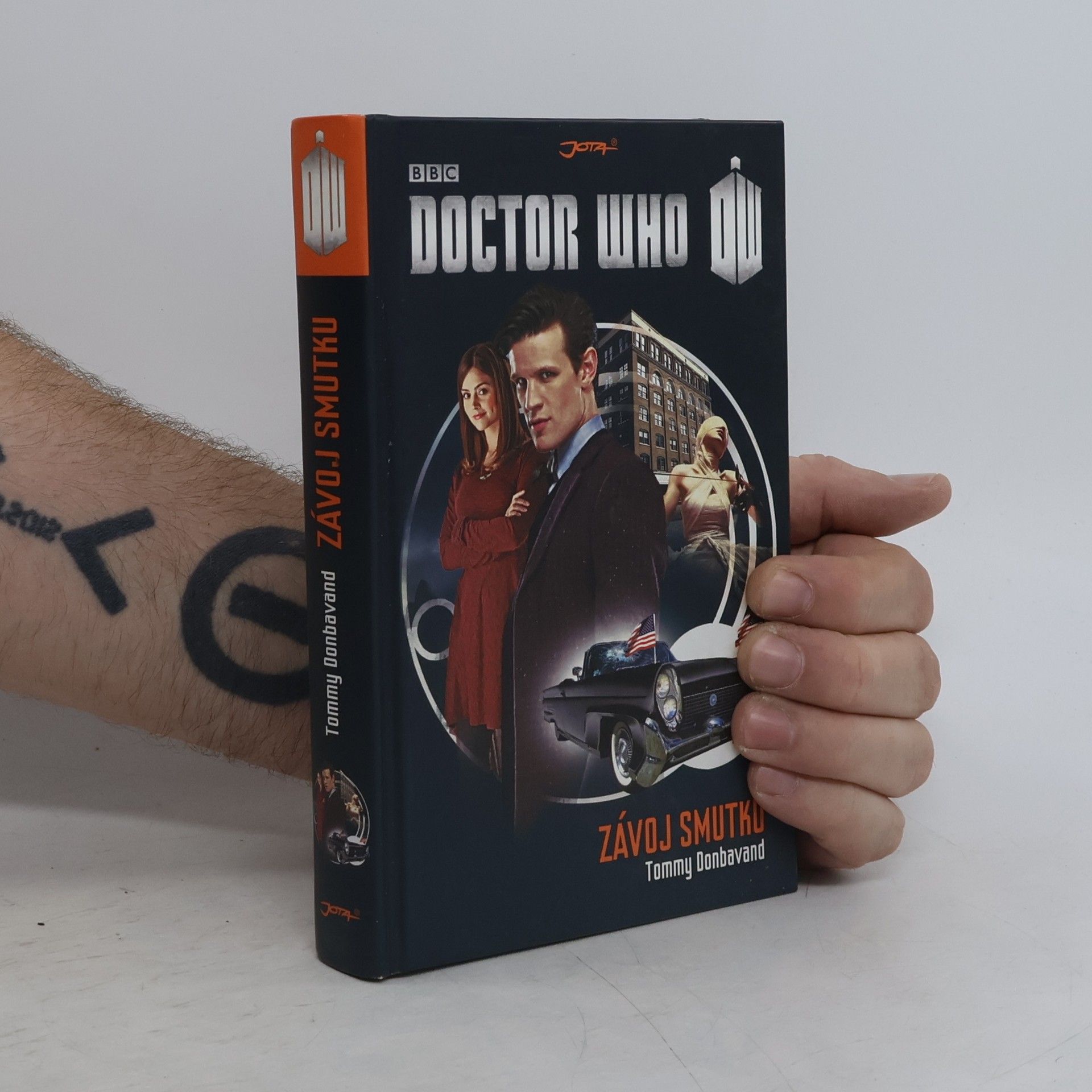 Tommy Donbavand Doctor Who. Závoj smutku