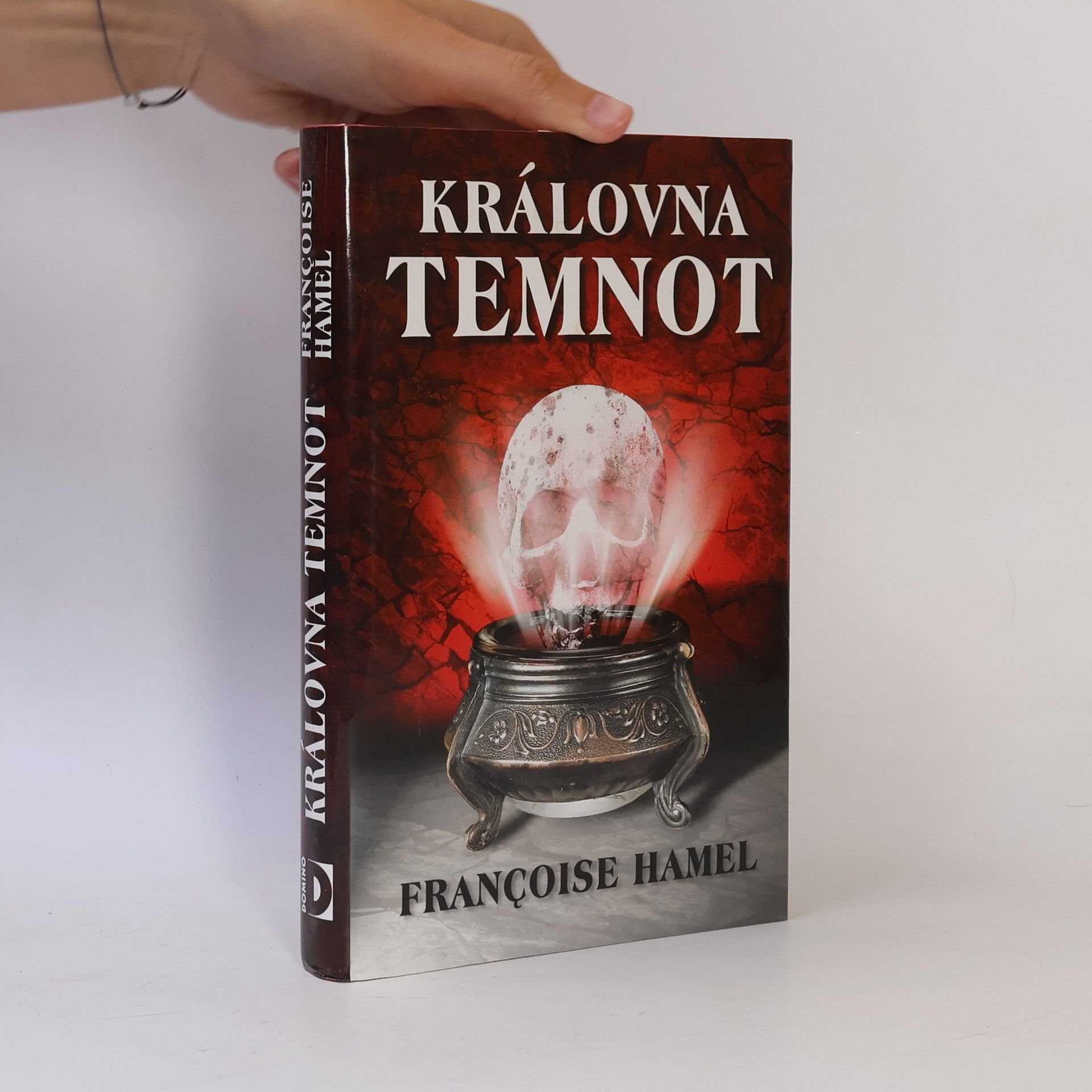 Françoise Hamel Královna temnot