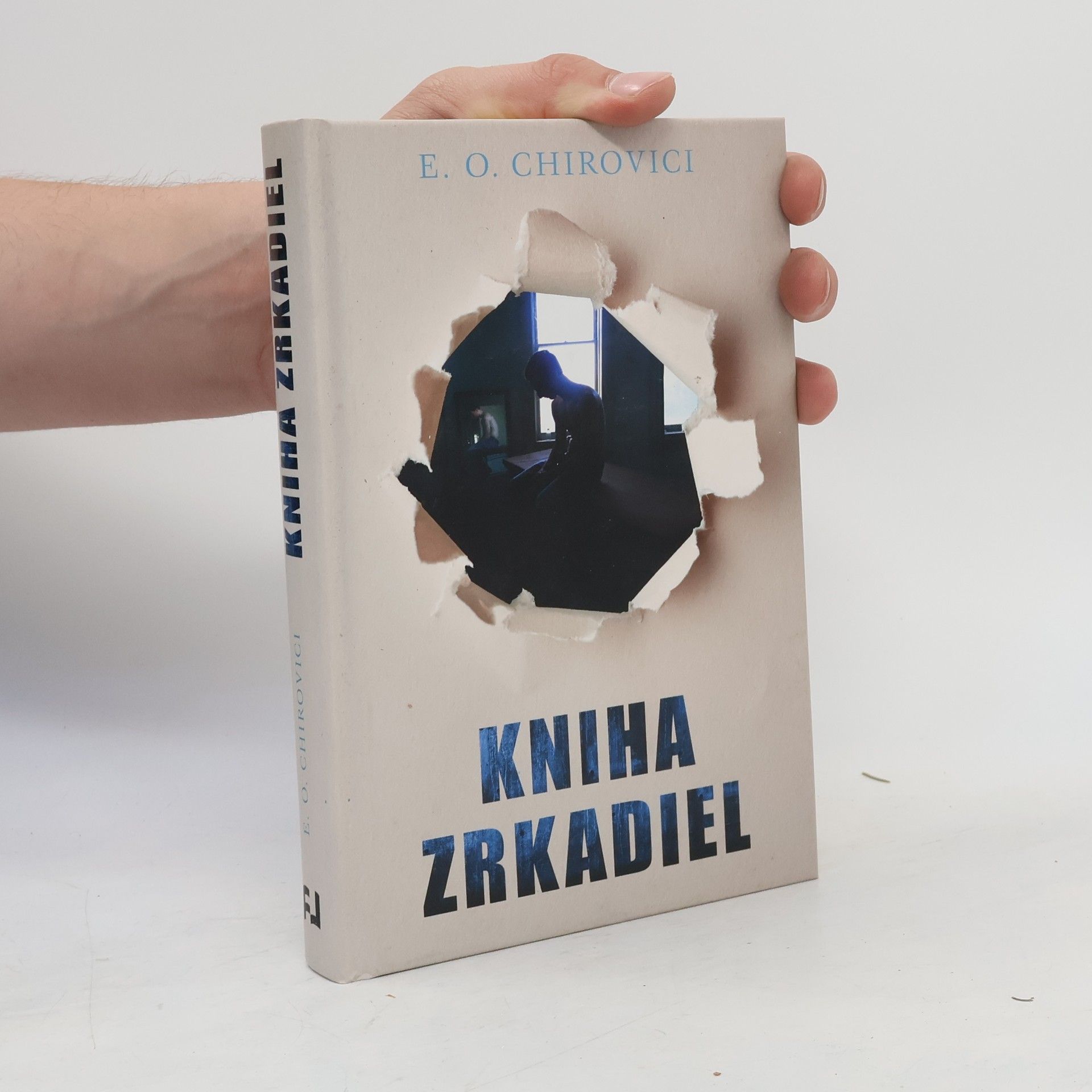 E.O. Chirovici Kniha zrkadiel