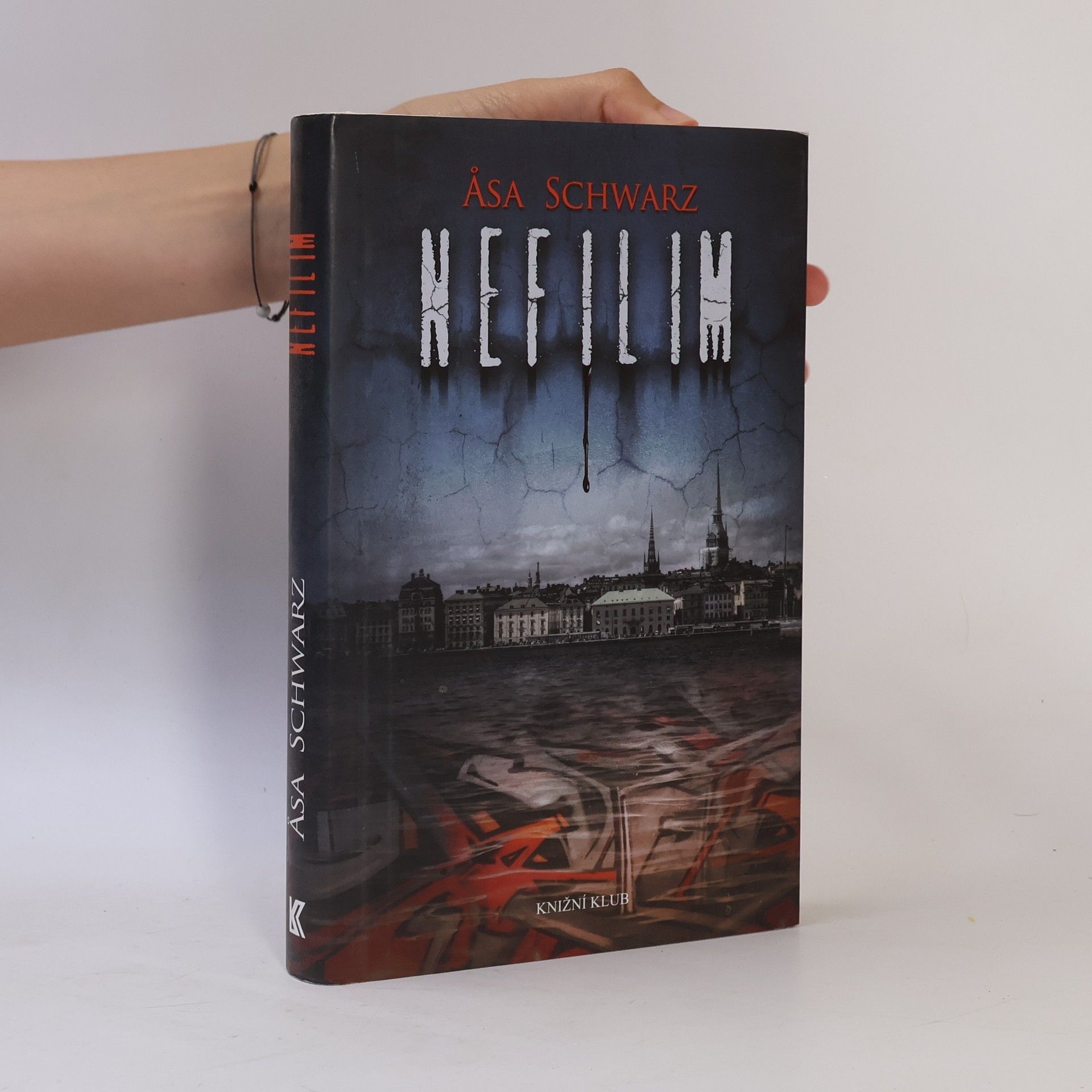 °Asa Schwarz Nefilim