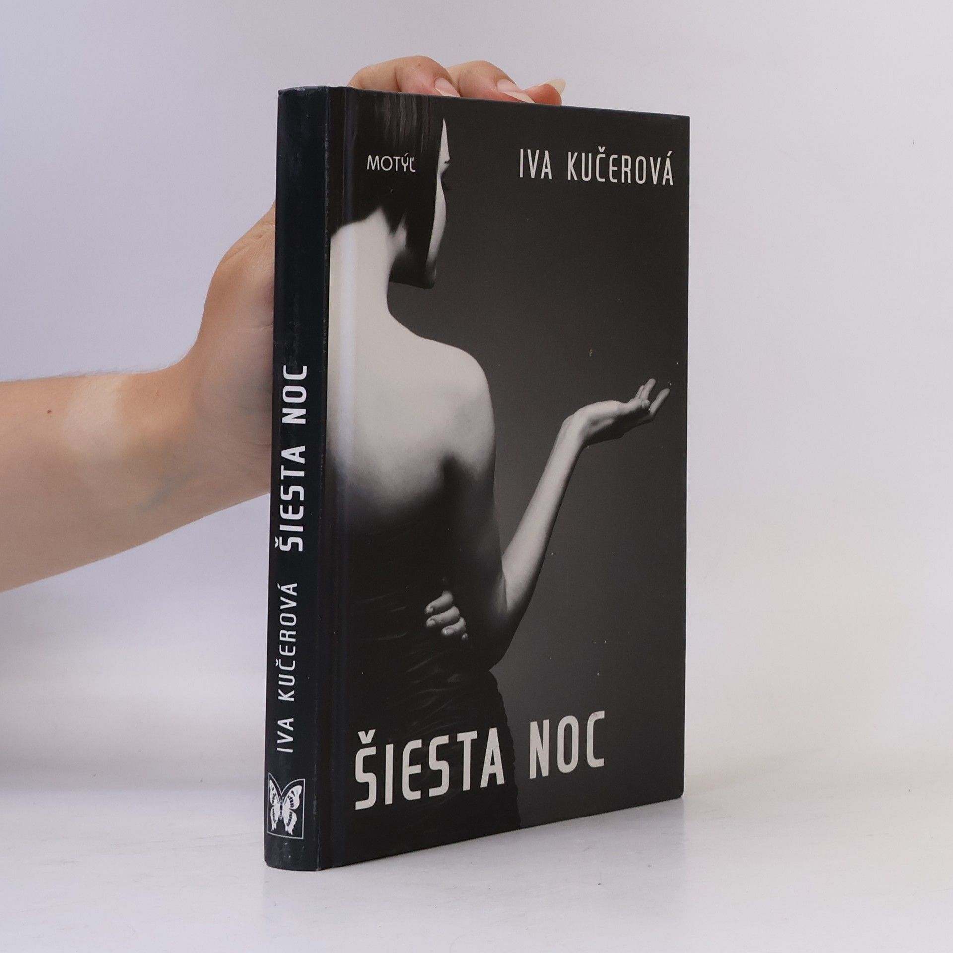 Iva Kučerová Šiesta noc