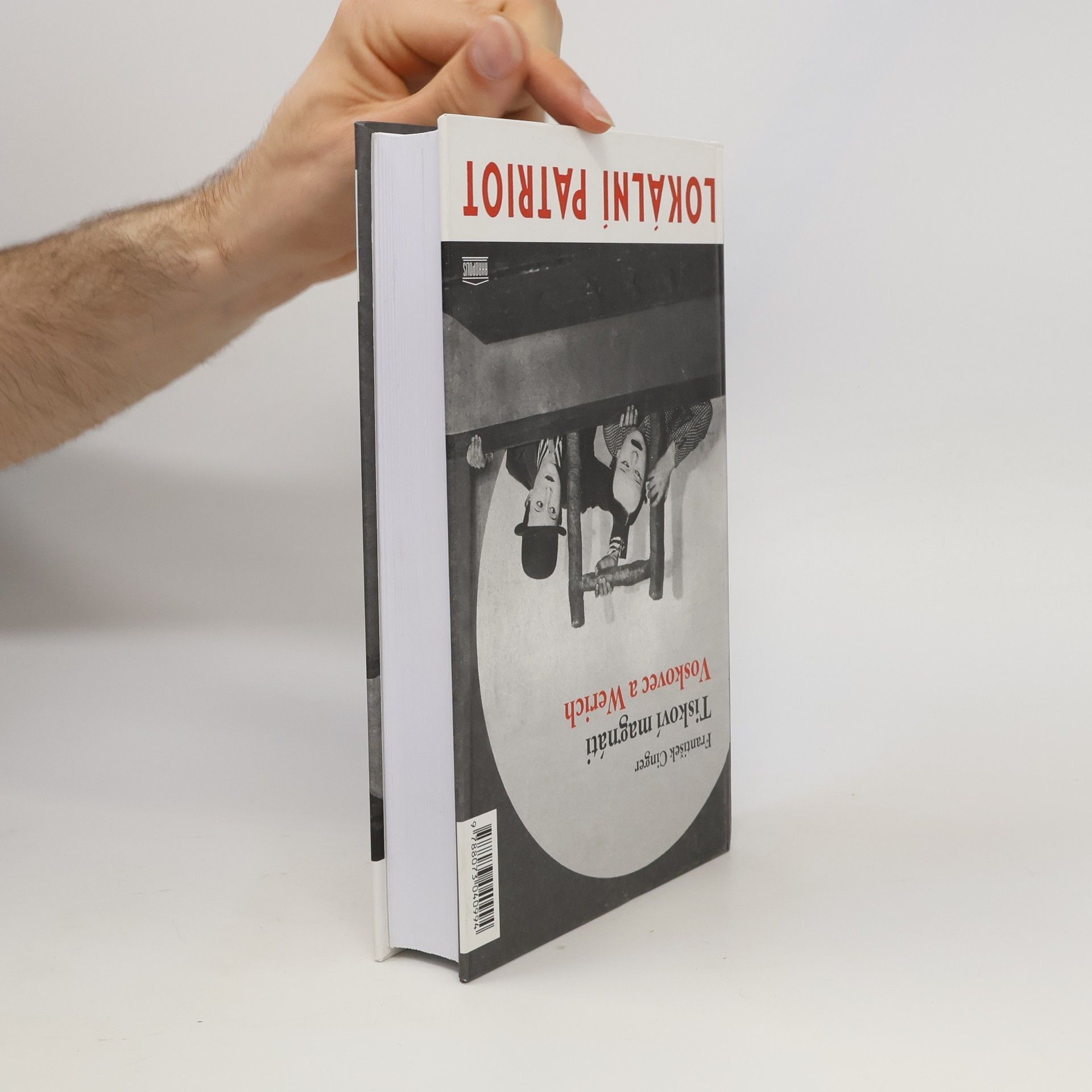 František Cinger Tiskoví magnáti Voskovec a Werich. Vest pocket revue. Lokální patriot. (2 díla v jednom svazku)