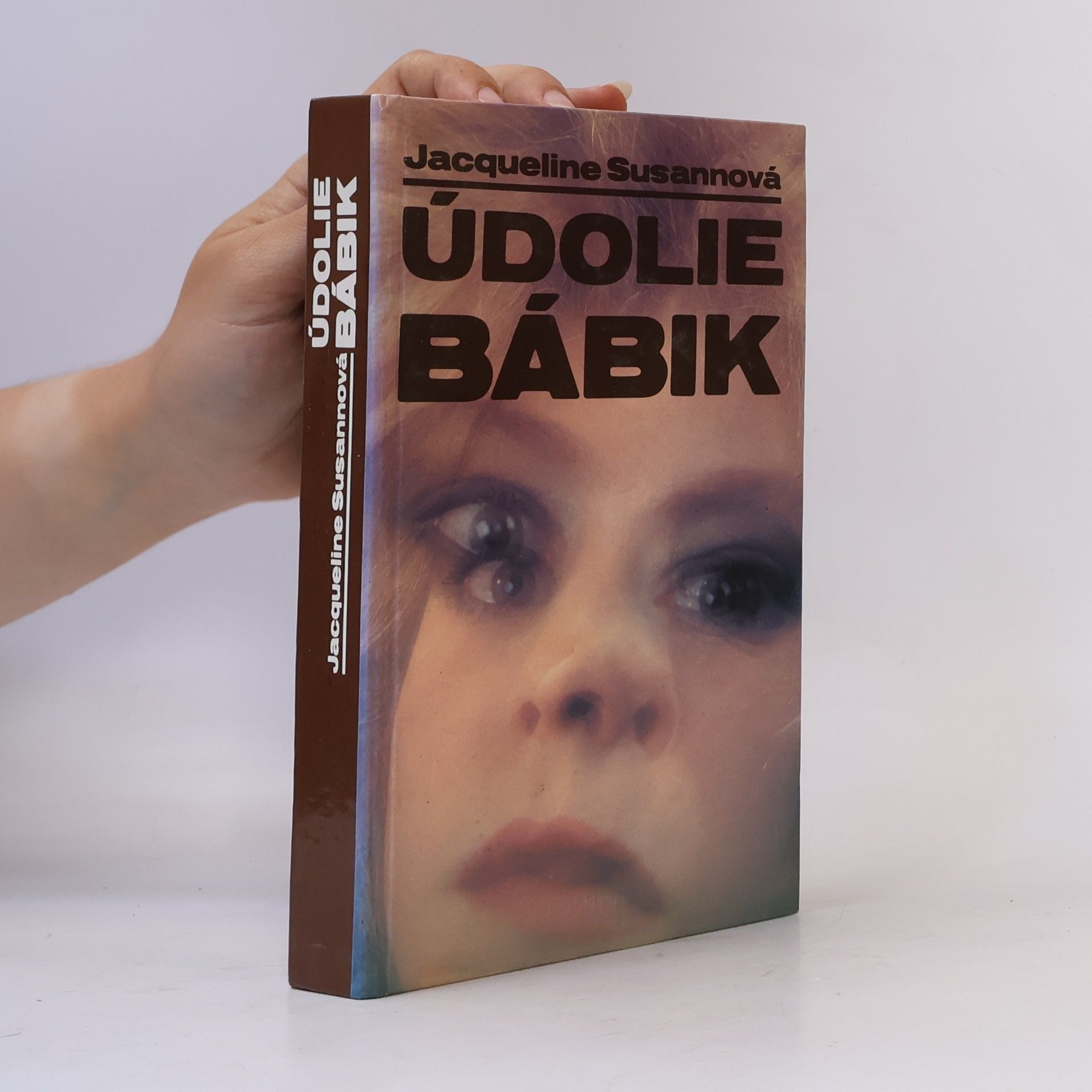 Jacqueline Susann Údolie bábik