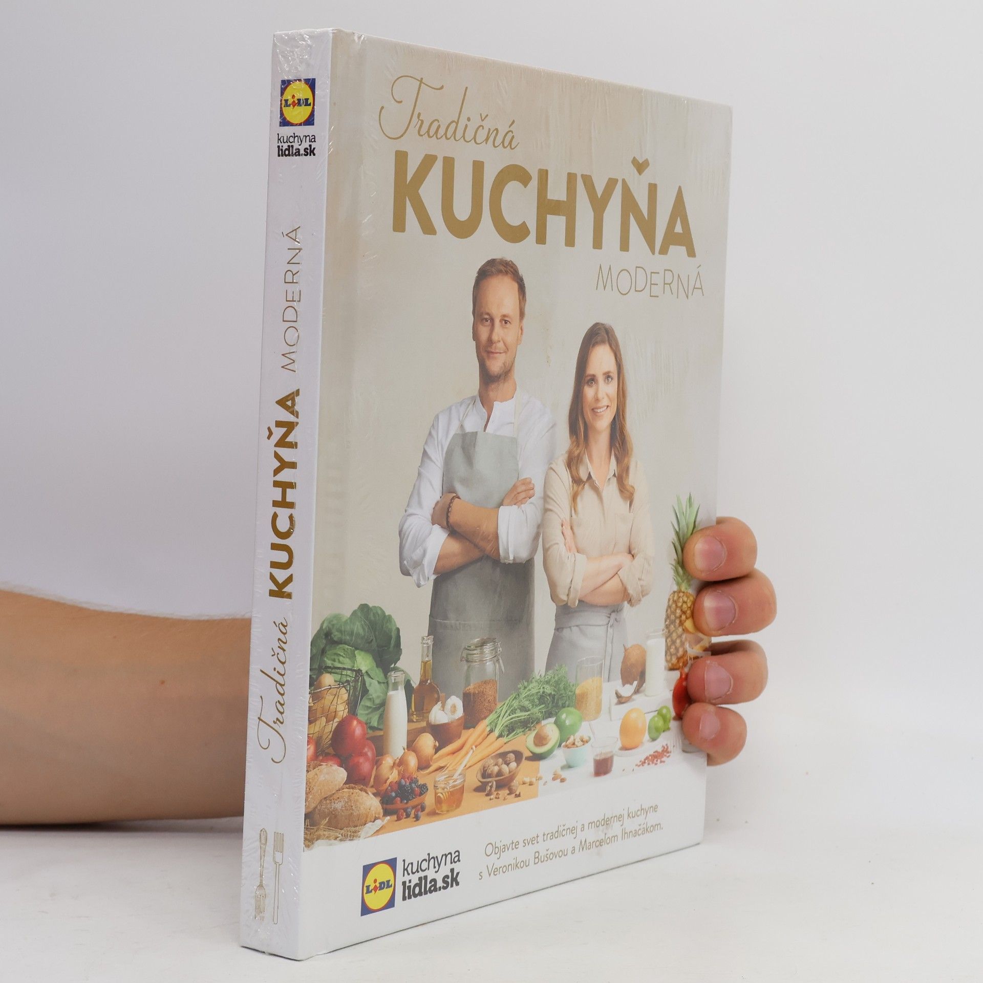Veronika Bušová Tradičná kuchyňa moderná