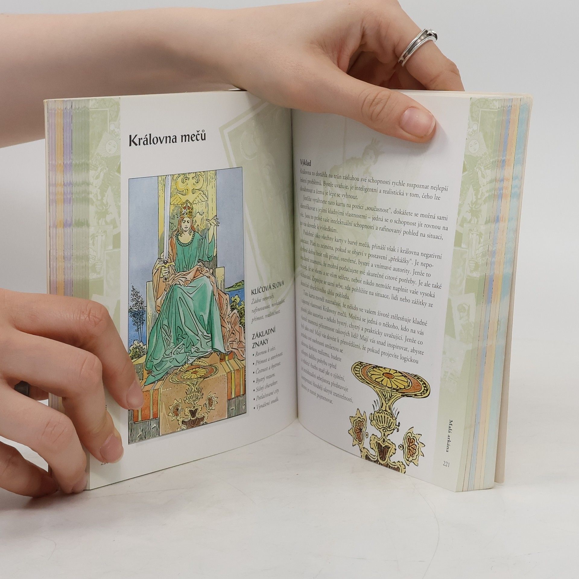 Sarah Bartlett Tarot od A do Z: Obdivuhodný svět vykládacích karet a jejich významů