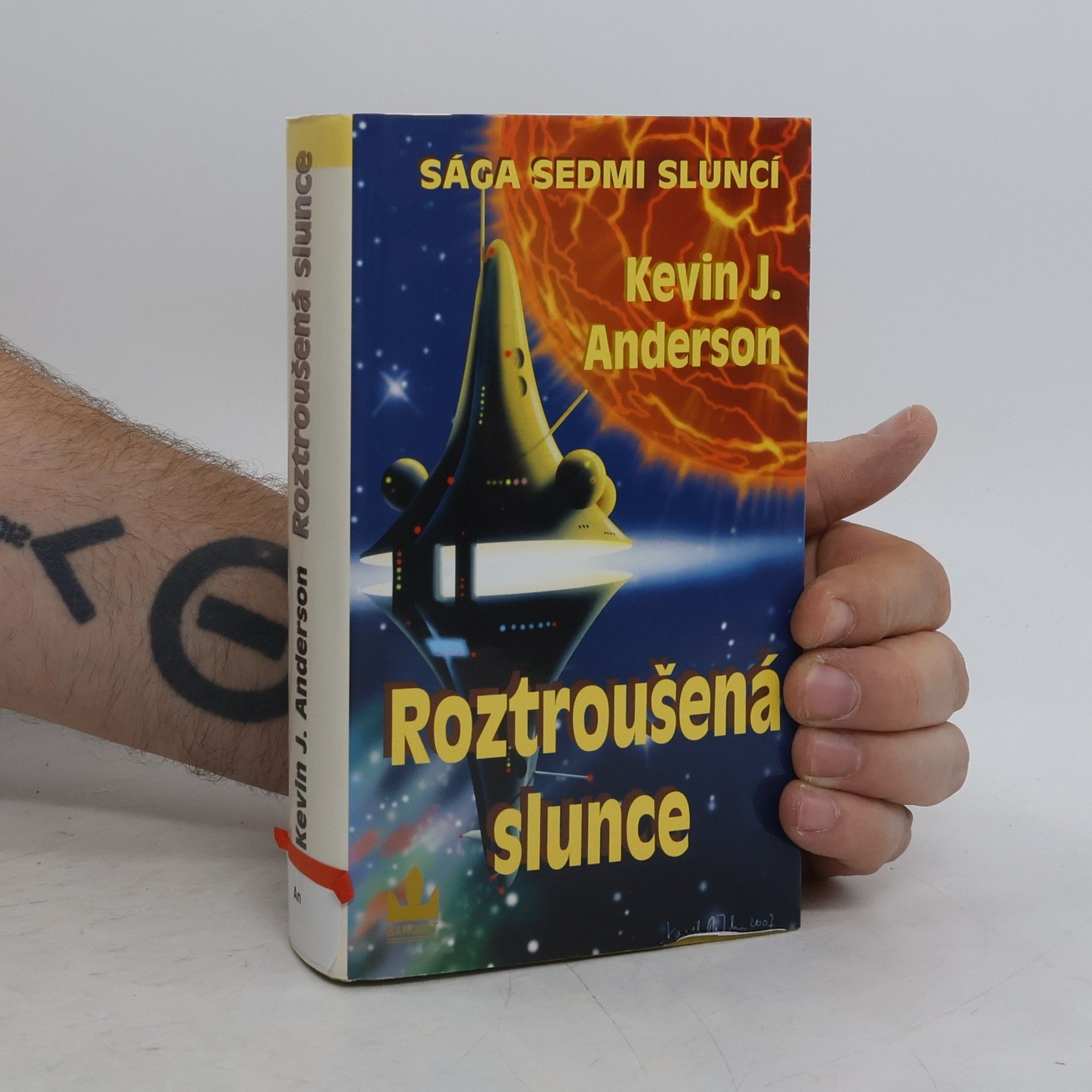 Kevin J. Anderson Roztroušená slunce. Sága sedmi sluncí. Kniha čtvrtá