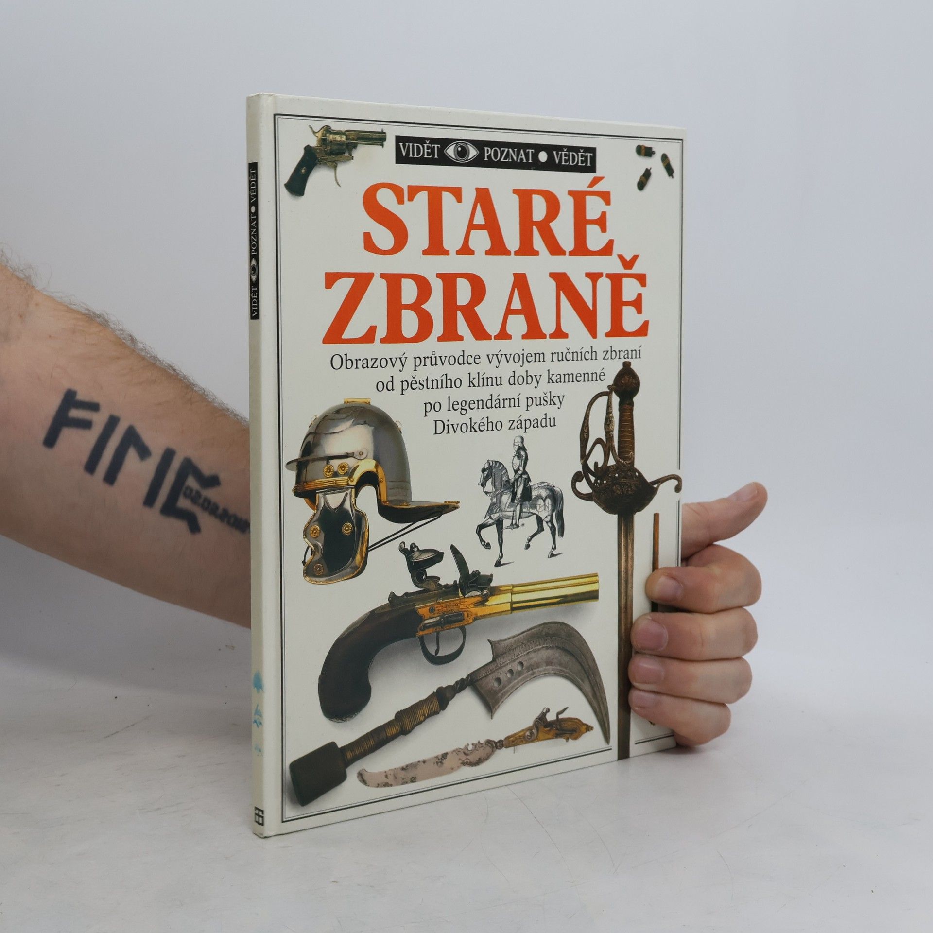 Michele Byam Staré zbraně
