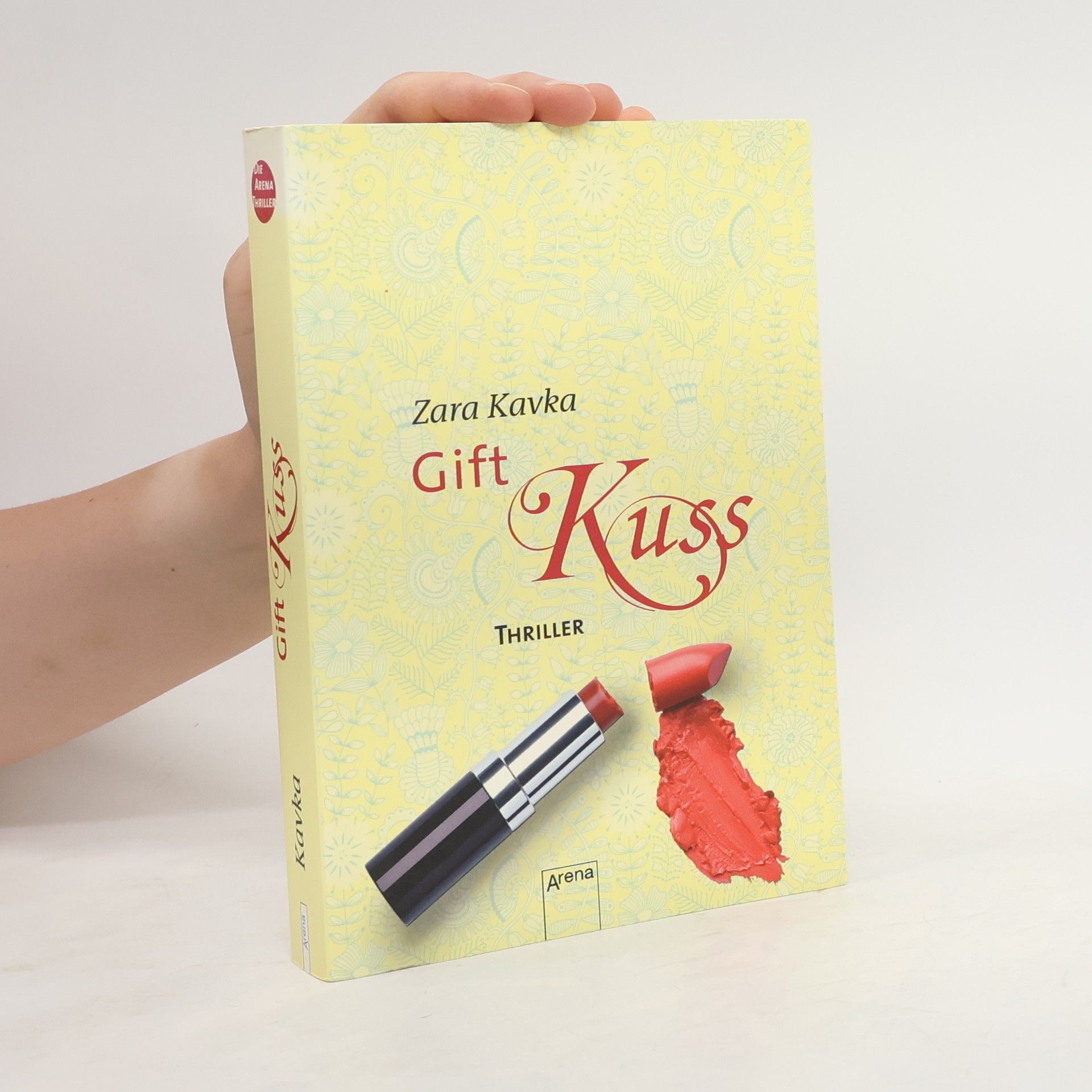 Zara Kavka Giftkuss