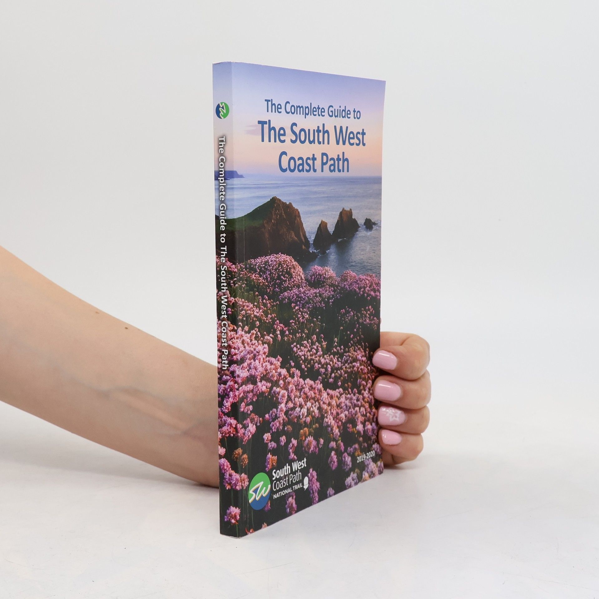 Kolektív autorov South West Coast Path National Trail: The Complete Guide to The South West Coast Path 2019-2020 2019